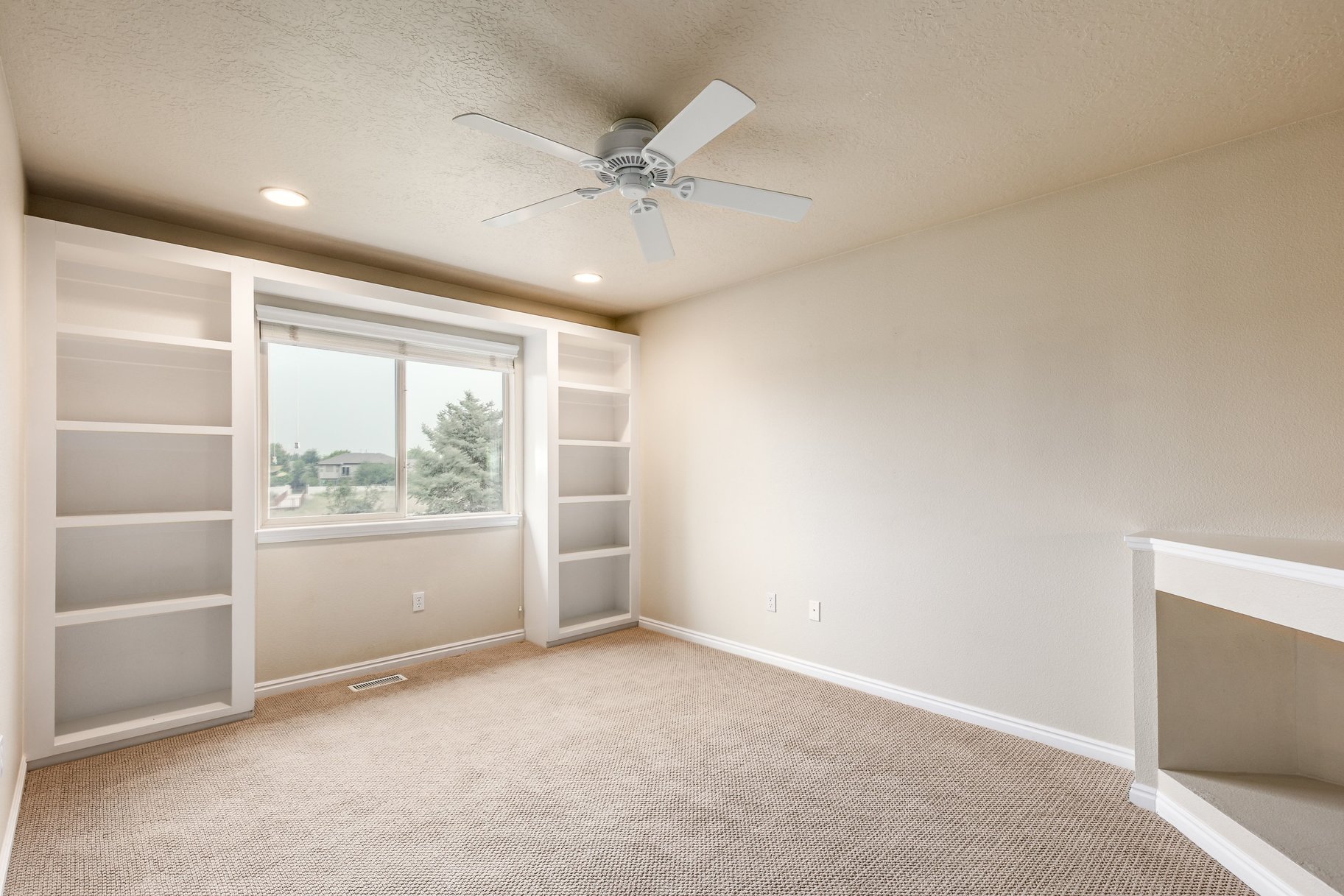  Backyard Oasis with Views and Trail Access in North Salt Lake - 物件實景