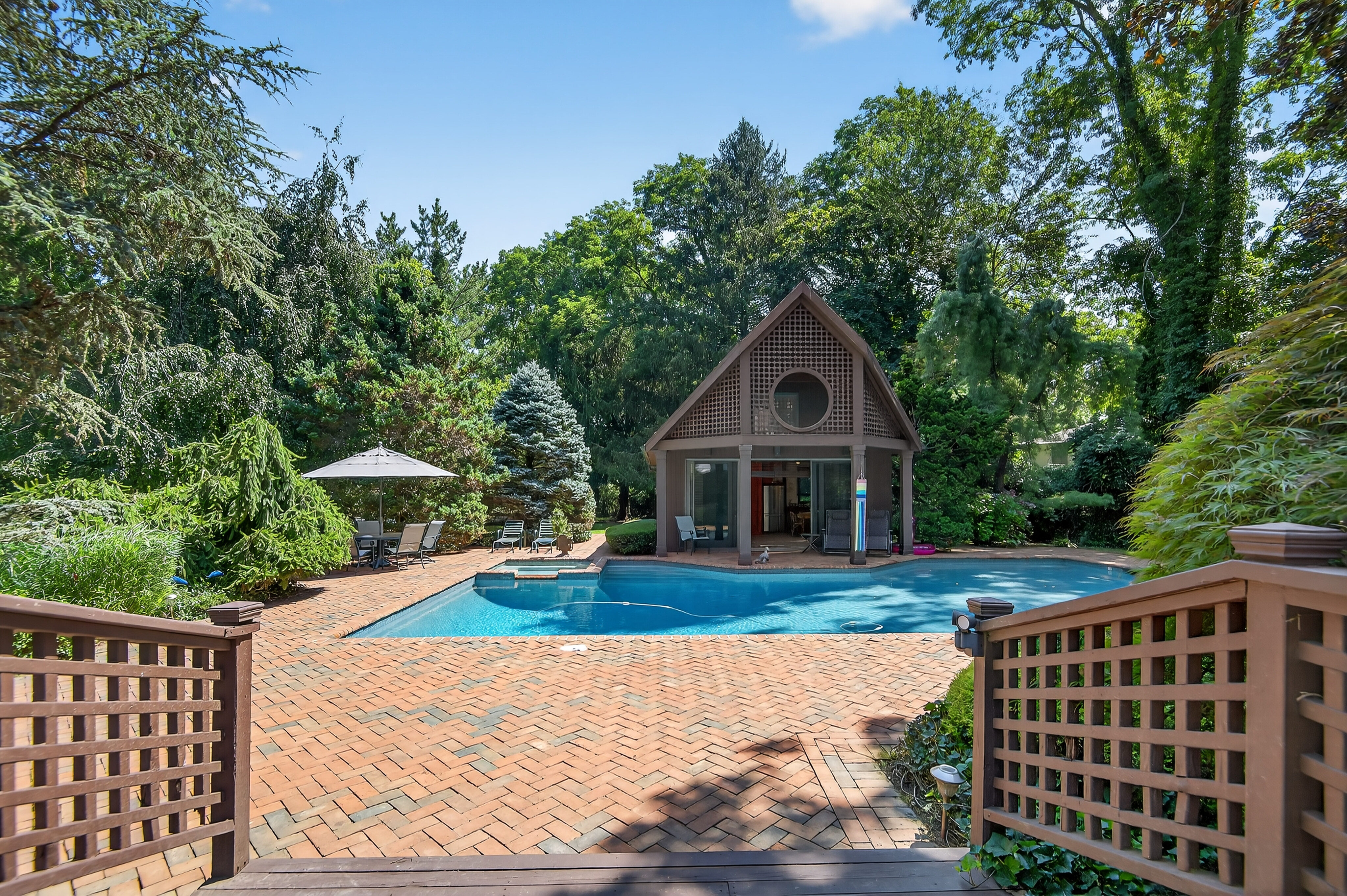  9 Applegreen Drive, Old Westbury, NY 11568 - 物件實景