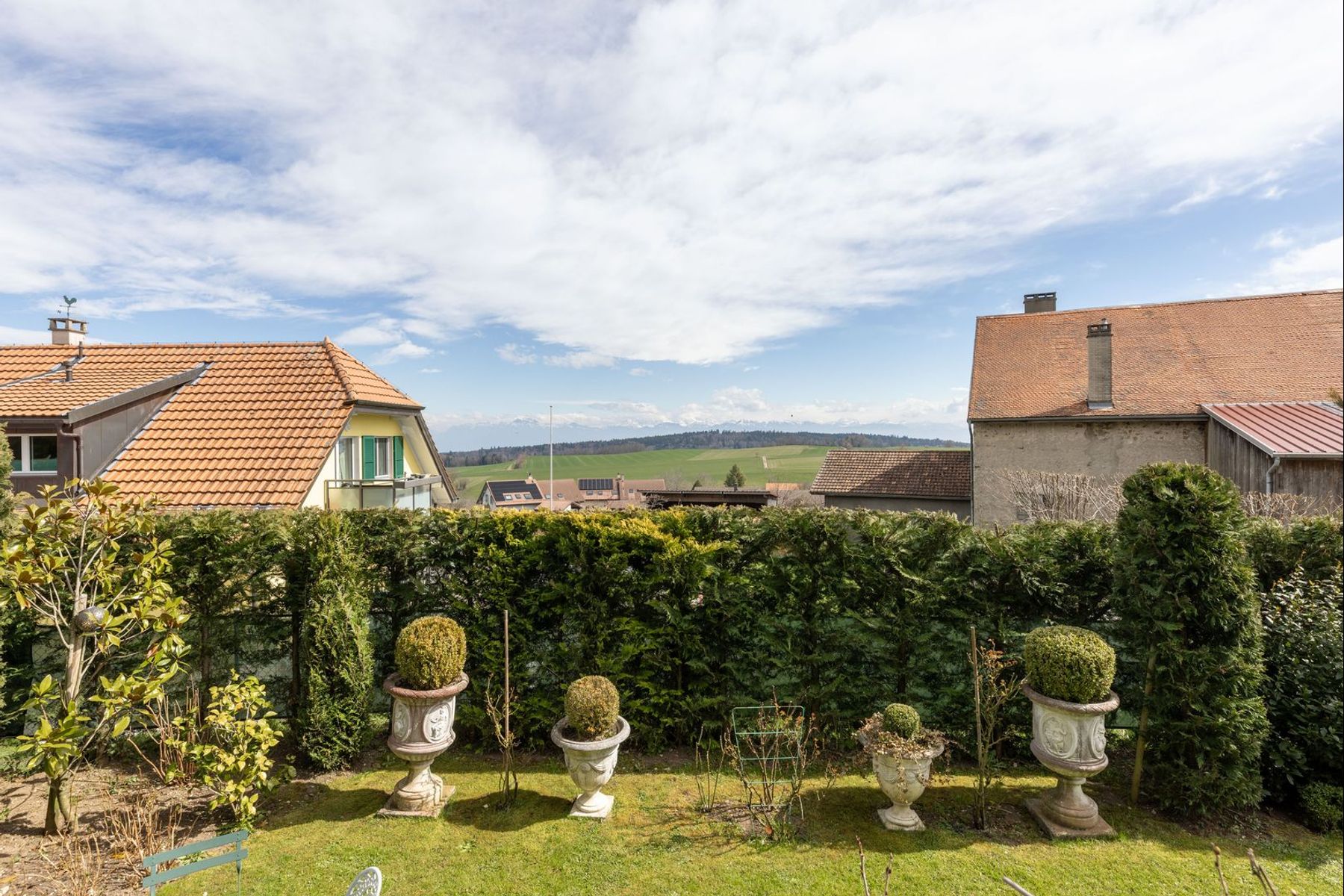  Superb apartment with large garden and terrace overlooking the lake and the Alps - 物件實景