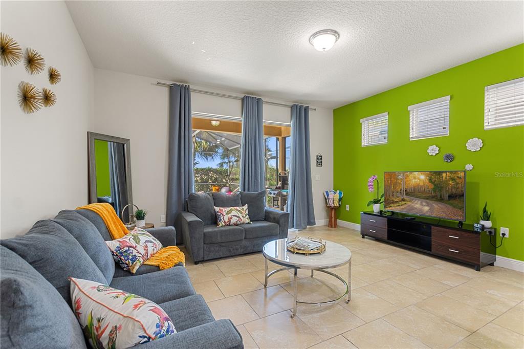 Davenport, Florida, 33837, United States, 5 Bedrooms Bedrooms, ,5 BathroomsBathrooms,Residential,For Sale,1999556