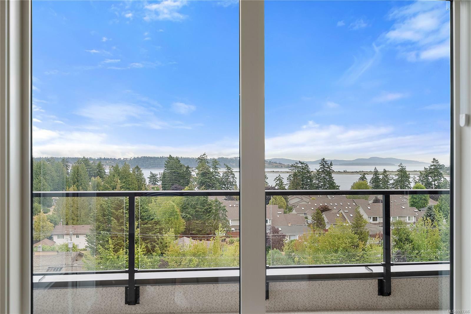 CENTRAL SAANICH, British Columbia, V8M 0B9, CA, 1 Bedroom Bedrooms, ,Residential,For Sale,1891778