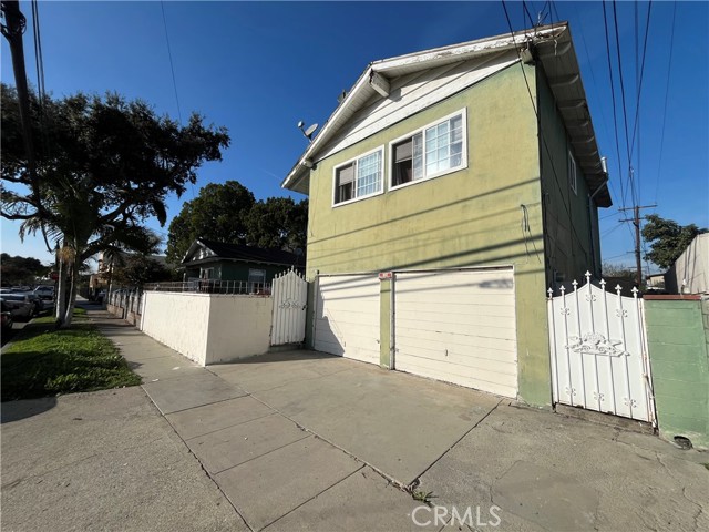 South Gate, California, 90280, United States, 3 Bedrooms Bedrooms, ,Residential,For Sale,2012002