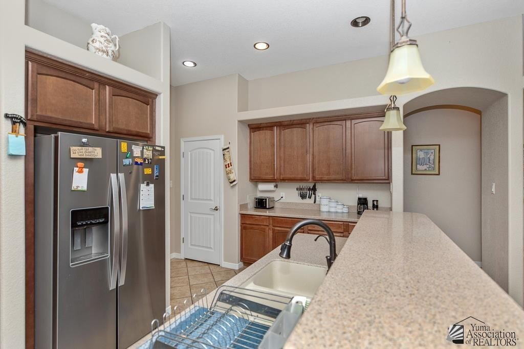 Yuma, Arizona, 85367-4912, United States, 4 Bedrooms Bedrooms, ,2 BathroomsBathrooms,Residential,For Sale,1923195