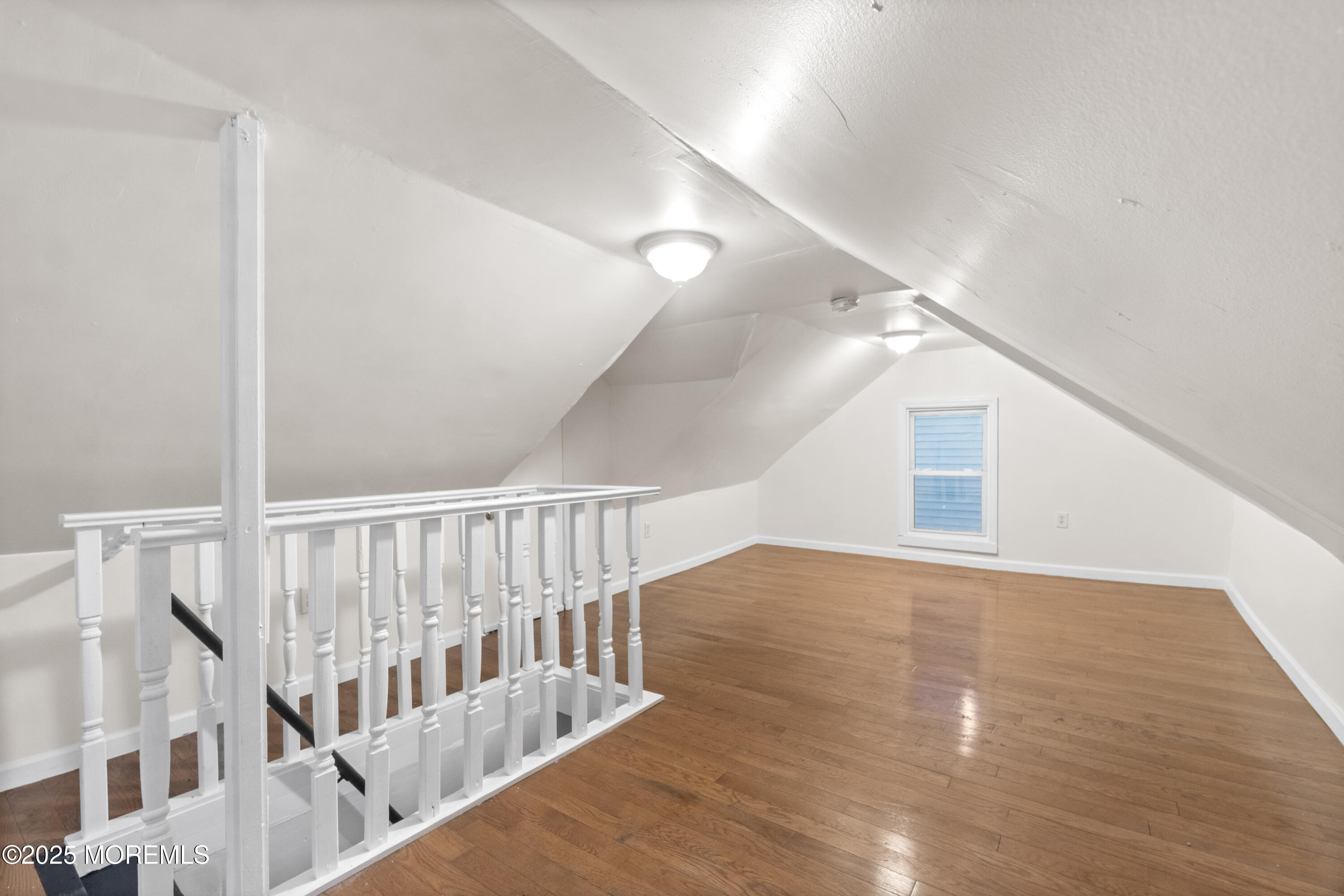 Newark, New Jersey, 07112, United States, 5 Bedrooms Bedrooms, ,2 BathroomsBathrooms,Residential,For Sale,1985719