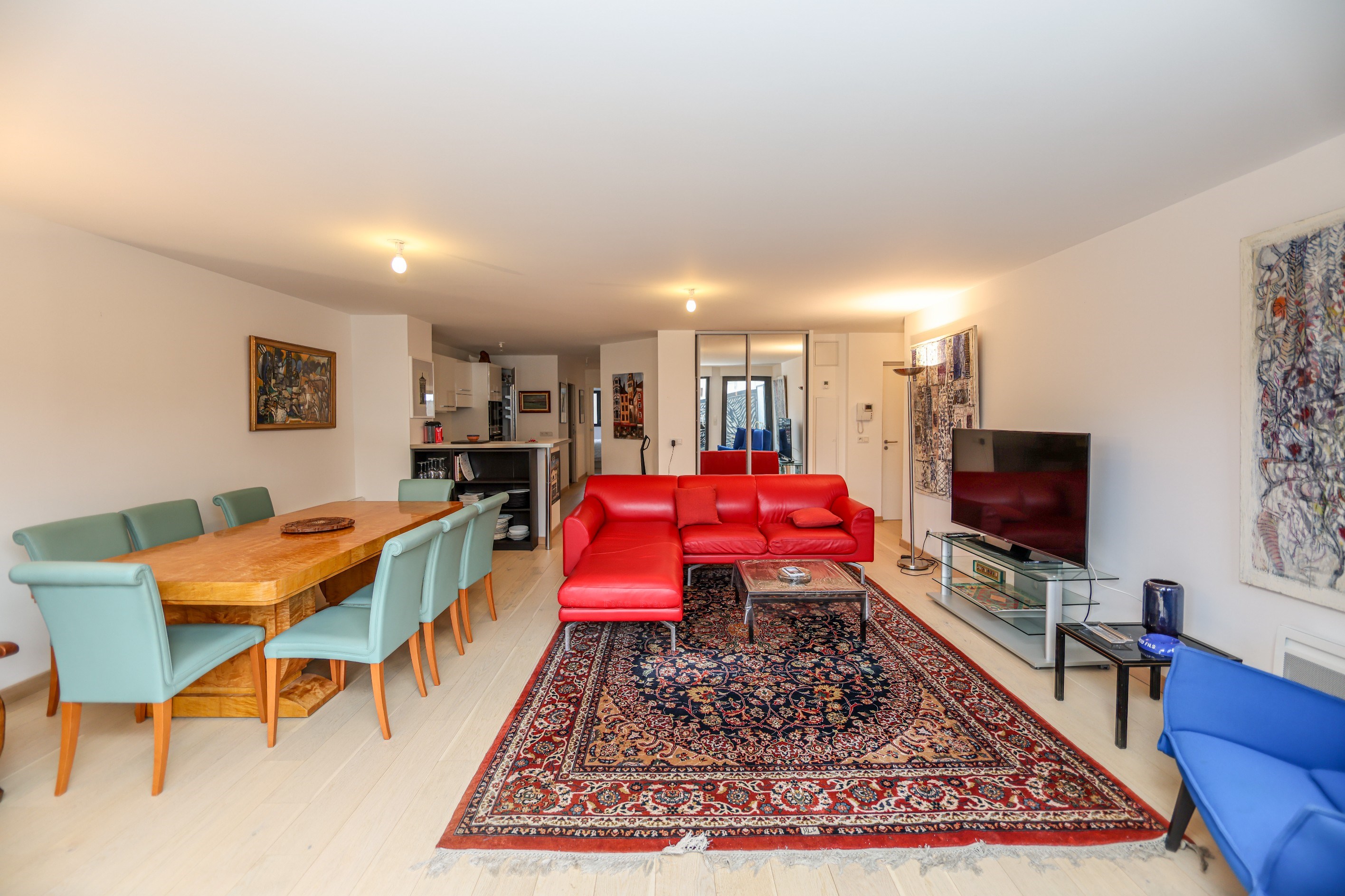  High-end apartment ideally located - 物件實景