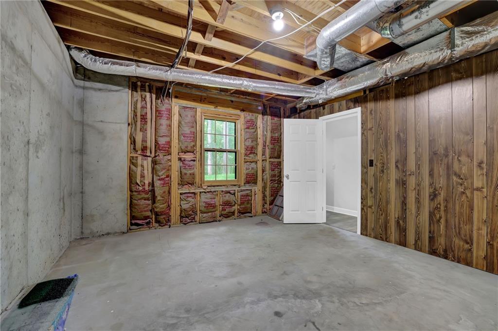 Cumming, Georgia, 30028, United States, 4 Bedrooms Bedrooms, ,3 BathroomsBathrooms,Residential,For Sale,1977231