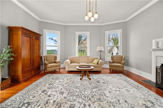 Cheneyville, Louisiana, 71325, United States, 5 Bedrooms Bedrooms, ,4 BathroomsBathrooms,Residential,For Sale,1976425