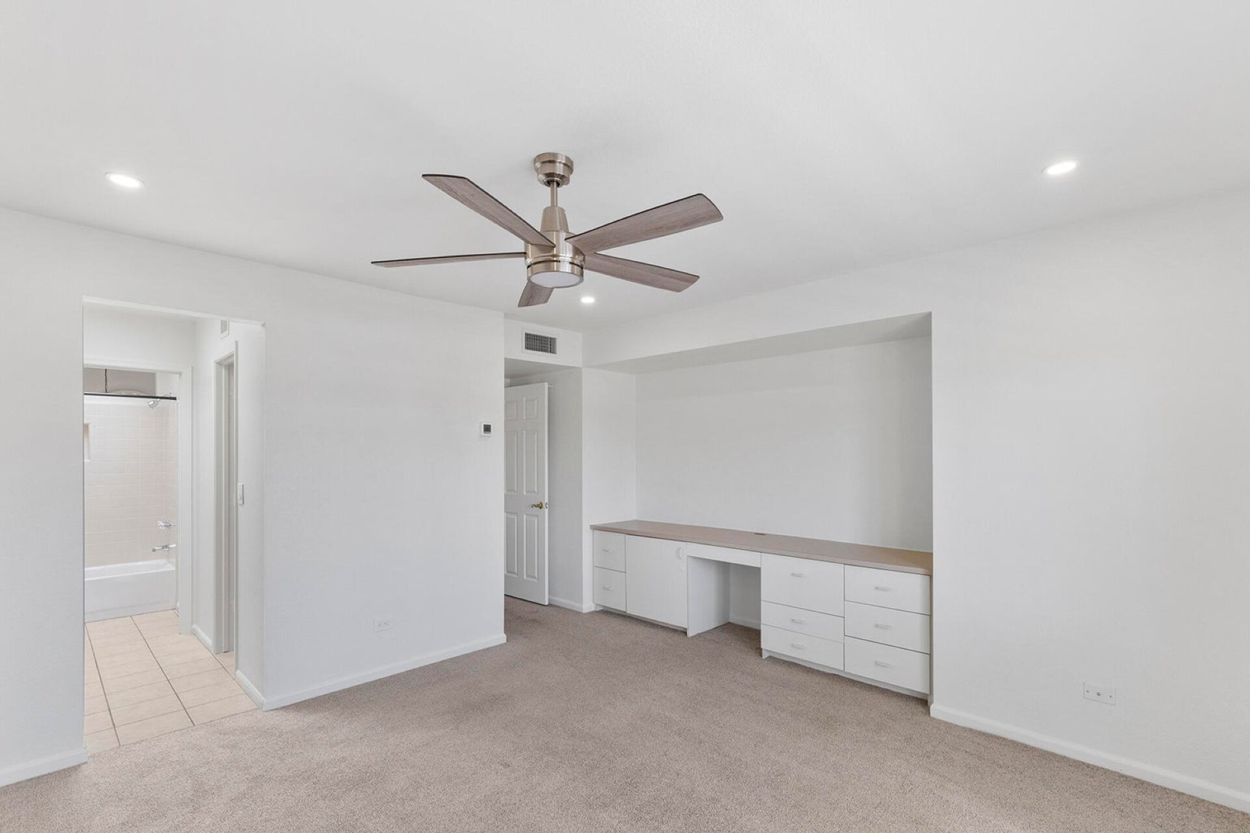  10805 N 9th Place  Phoenix, AZ - 物件實景