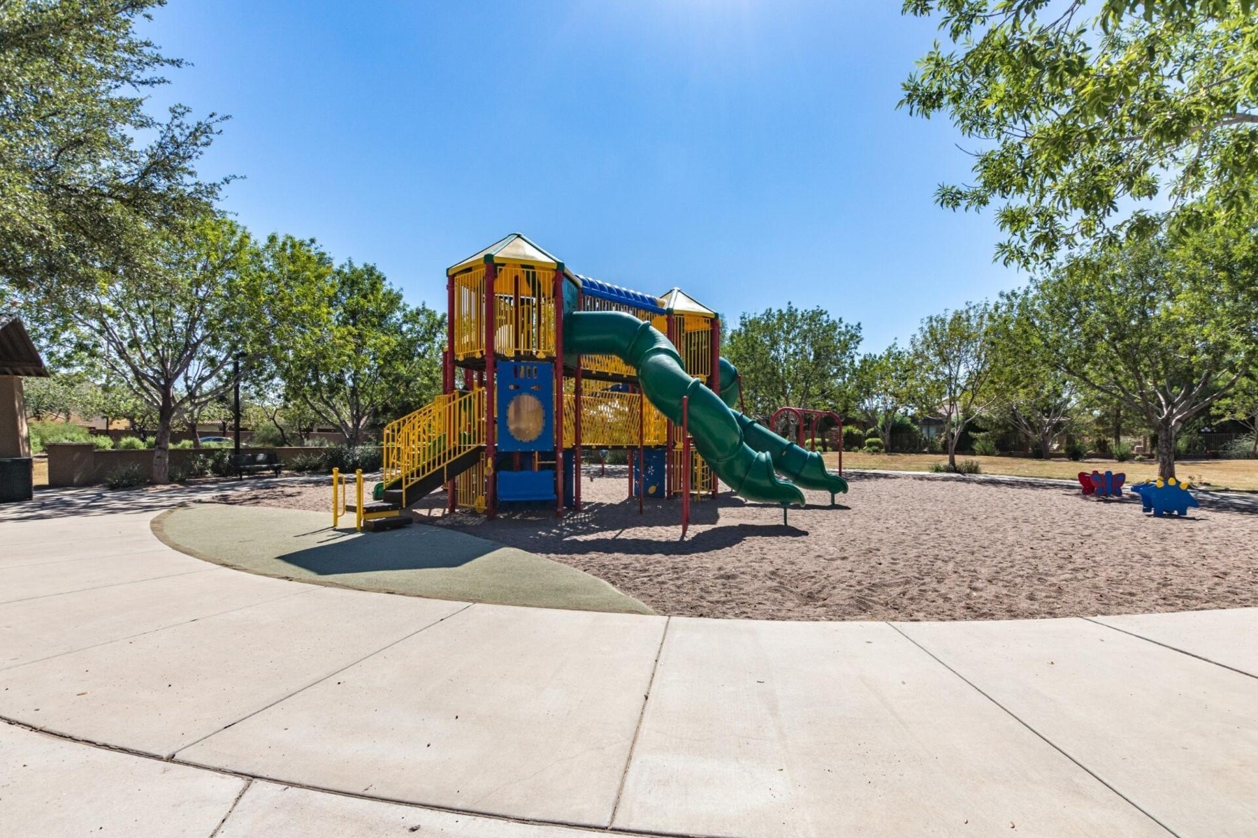  1271 E Canyon Creek Drive  Gilbert, AZ - 物件實景