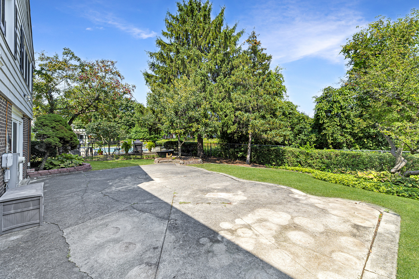 Glenview, Illinois, 60026, United States, 5 Bedrooms Bedrooms, ,3 BathroomsBathrooms,Residential,For Sale,1940344
