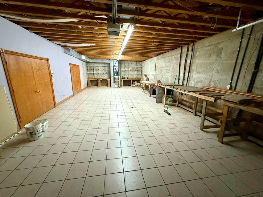 Somerset, Kentucky, 42501, United States, 5 Bedrooms Bedrooms, ,5 BathroomsBathrooms,Residential,For Sale,1975383