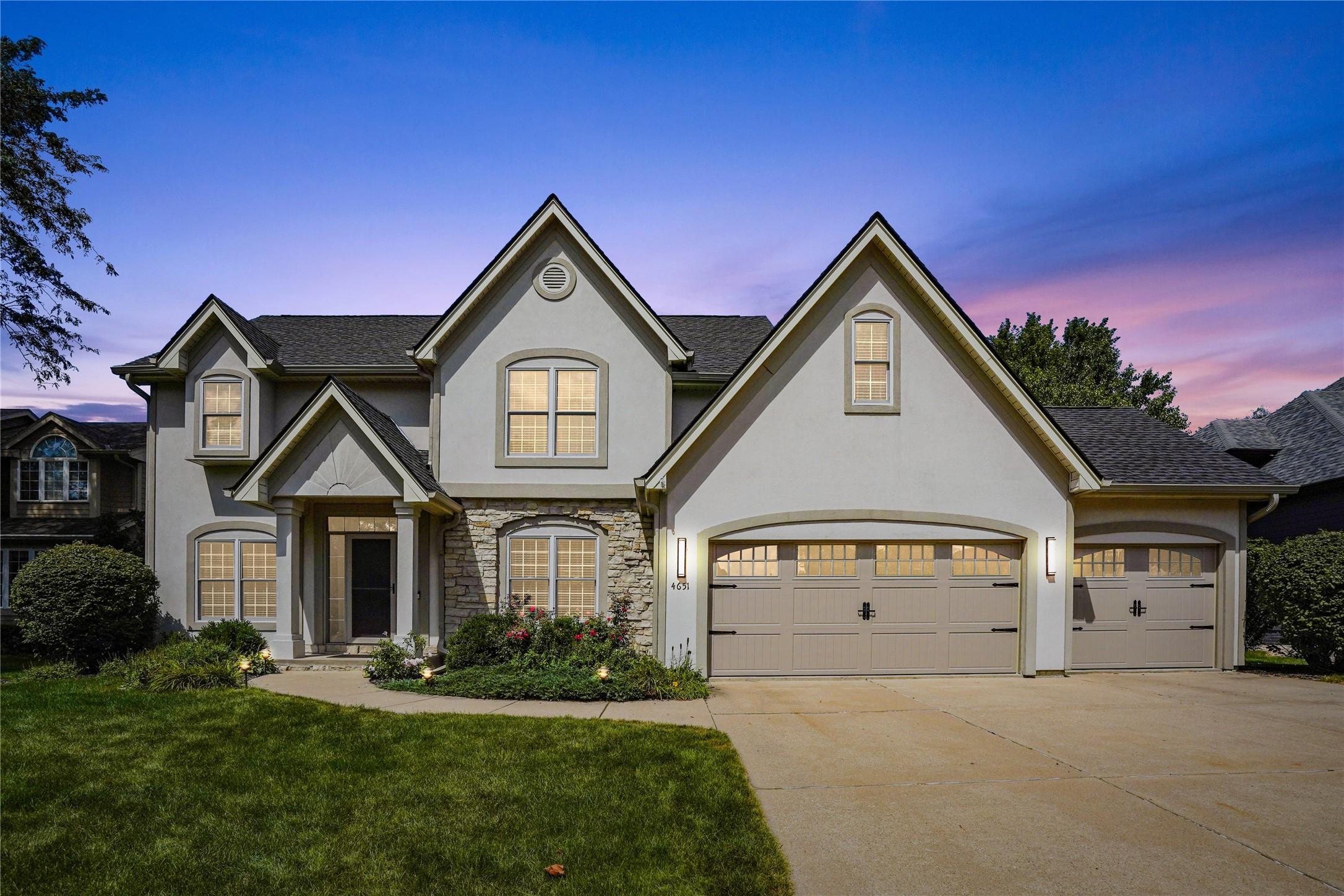 West Des Moines, Iowa, 50265, United States, 4 Bedrooms Bedrooms, ,5 BathroomsBathrooms,Residential,For Sale,1931268