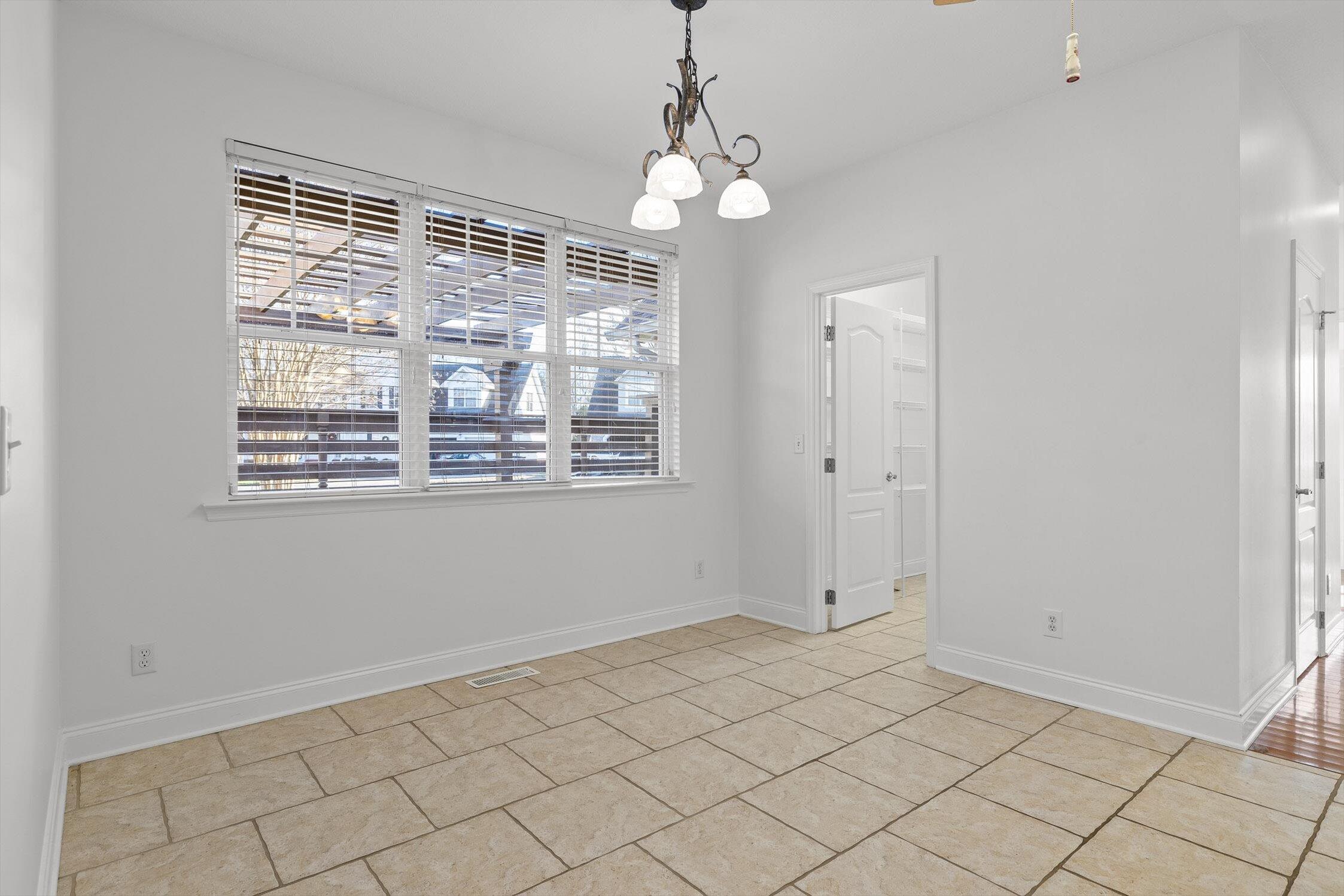 Ooltewah, Tennessee, 37363, United States, 3 Bedrooms Bedrooms, ,3 BathroomsBathrooms,Residential,For Sale,2003260