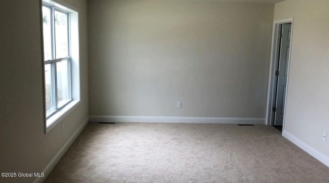 Mechanicville, New York, 12118, United States, 3 Bedrooms Bedrooms, ,3 BathroomsBathrooms,Residential,For Sale,1807086