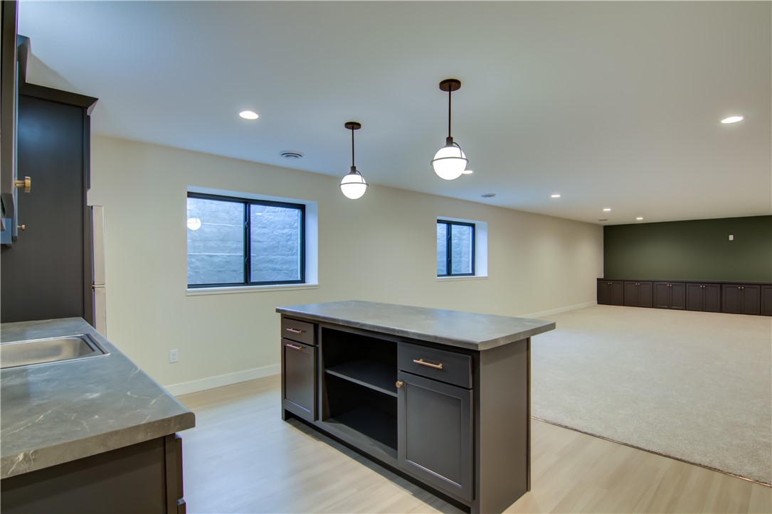 Eau Claire, Wisconsin, 54701, United States, 5 Bedrooms Bedrooms, ,3 BathroomsBathrooms,Residential,For Sale,1983873