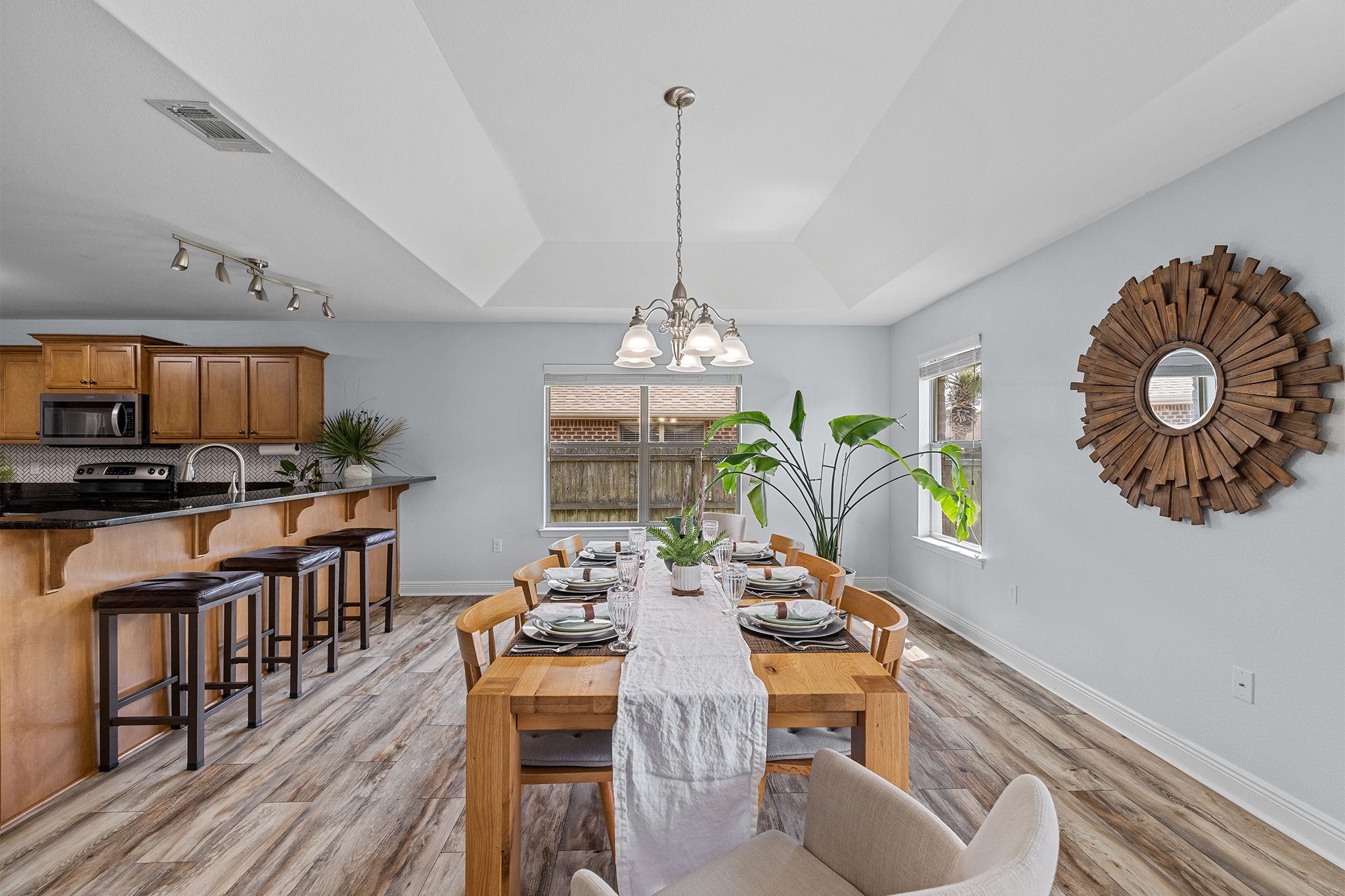  Spacious Craftsman in Summerset Estates - 物件實景