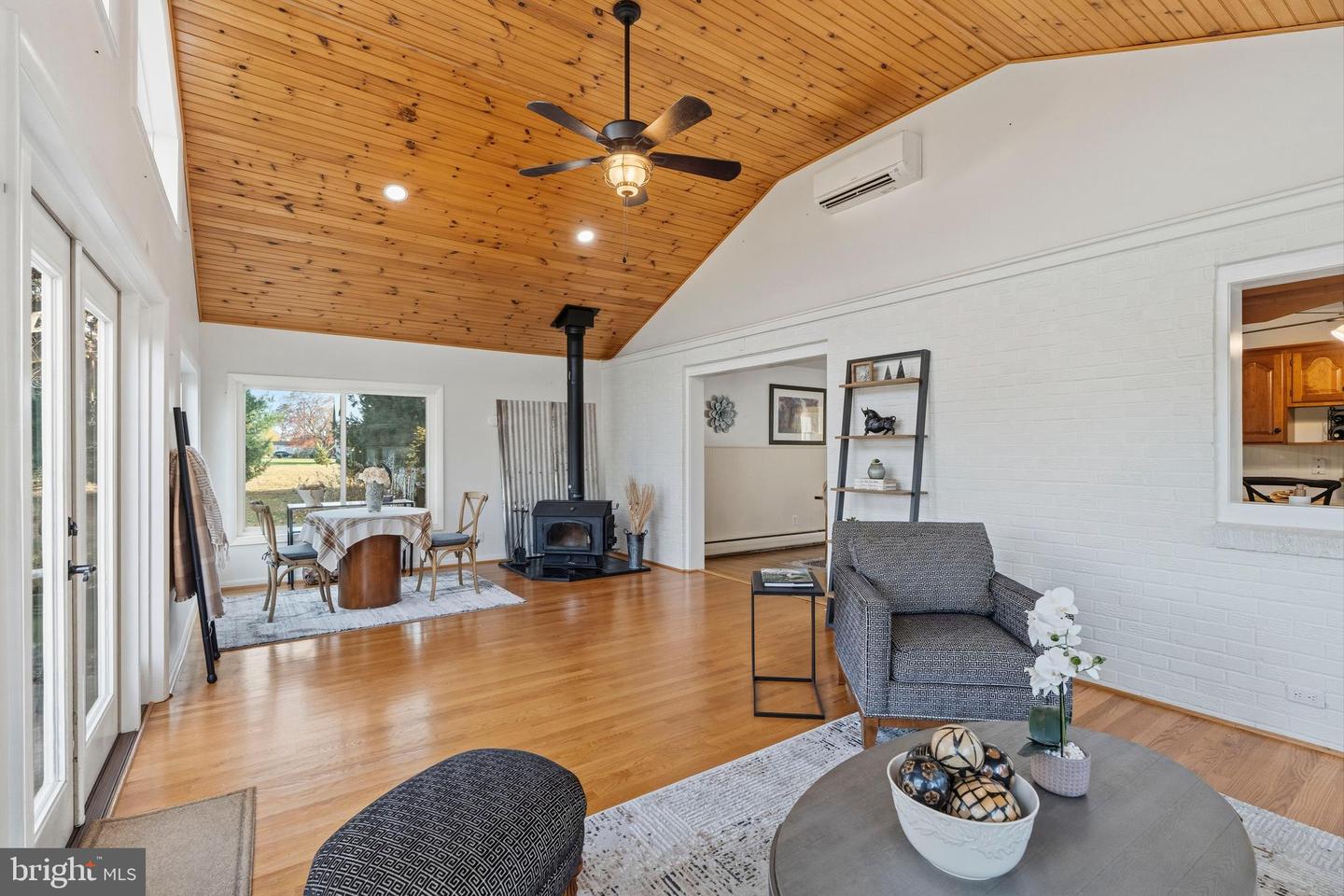 Elkton, Maryland, 21921, United States, 4 Bedrooms Bedrooms, ,3 BathroomsBathrooms,Residential,For Sale,1993303