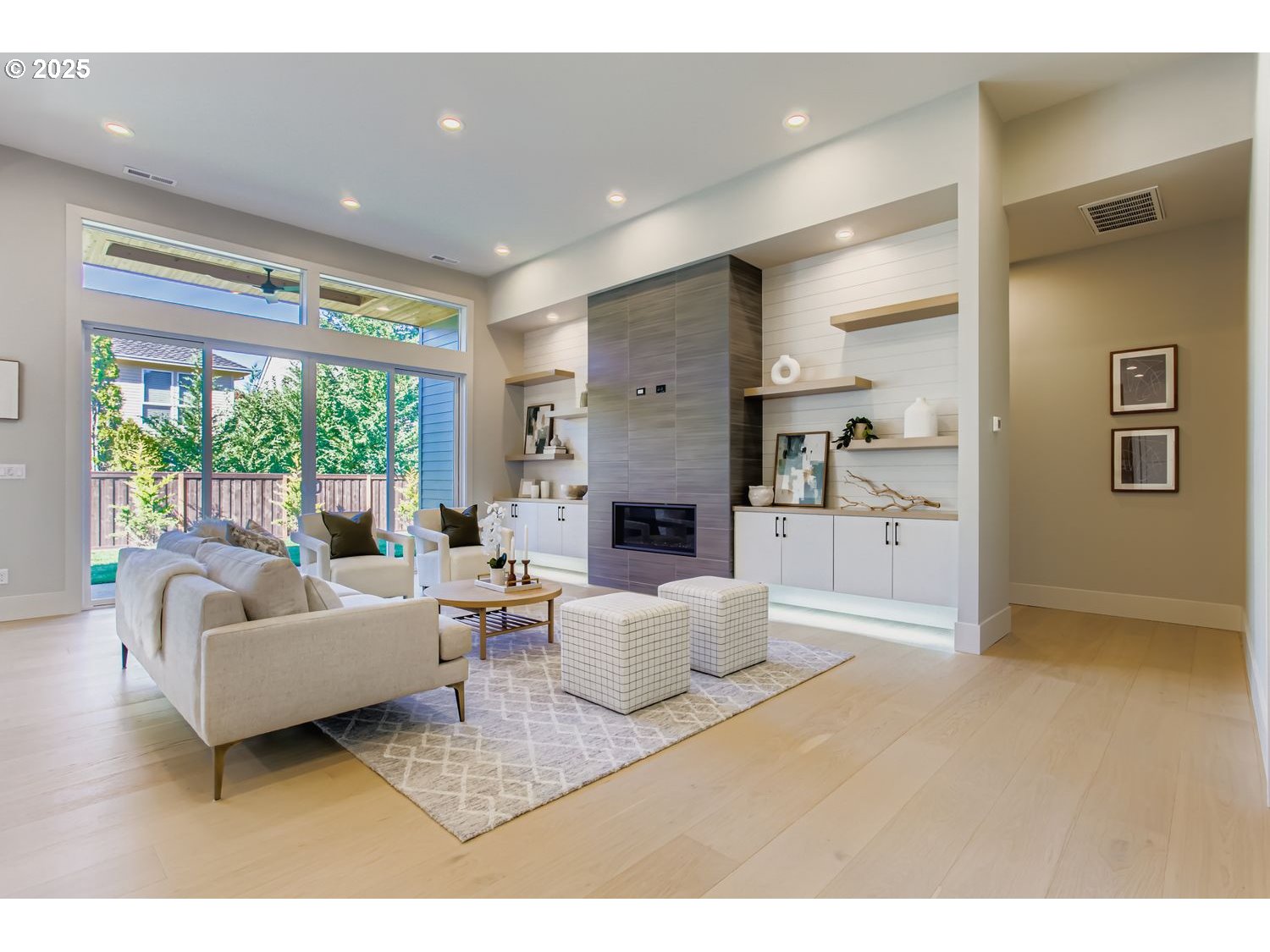 Portland, Oregon, 97229, United States, 5 Bedrooms Bedrooms, ,4 BathroomsBathrooms,Residential,For Sale,1982334