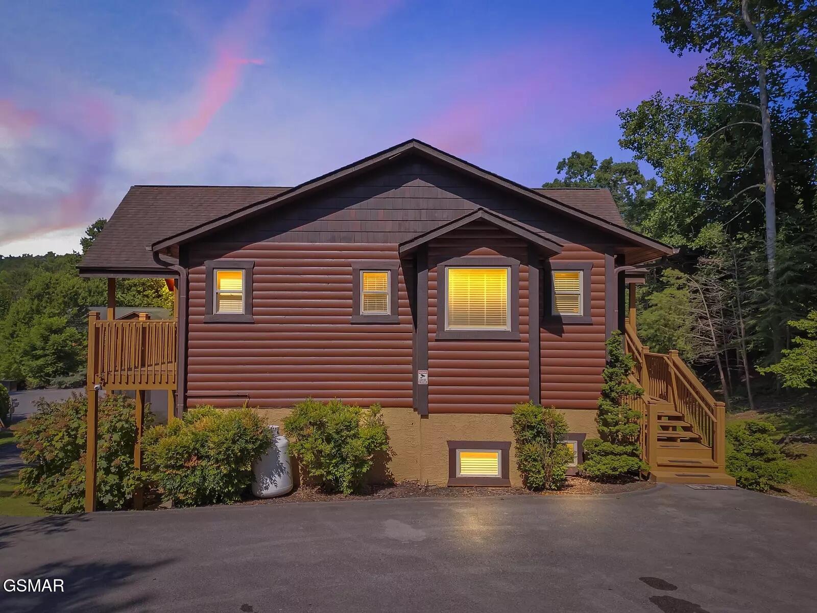 Gatlinburg, Tennessee, 37738, United States, 3 Bedrooms Bedrooms, ,3 BathroomsBathrooms,Residential,For Sale,2005434