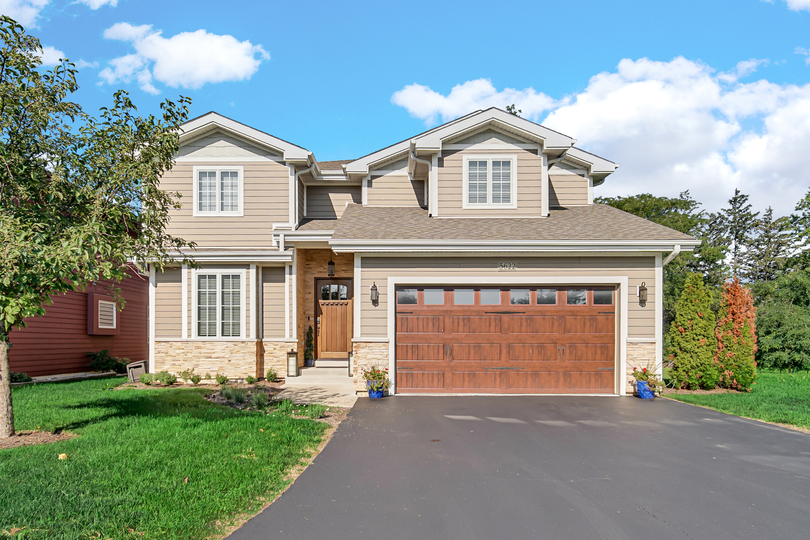 Downers Grove, Illinois, 60516, United States, 4 Bedrooms Bedrooms, ,5 BathroomsBathrooms,Residential,For Sale,1905764