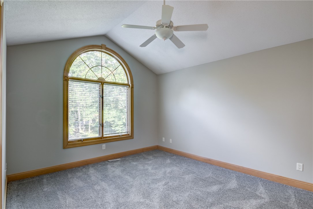 Eau Claire, Wisconsin, 54701, United States, 5 Bedrooms Bedrooms, ,4 BathroomsBathrooms,Residential,For Sale,1976179