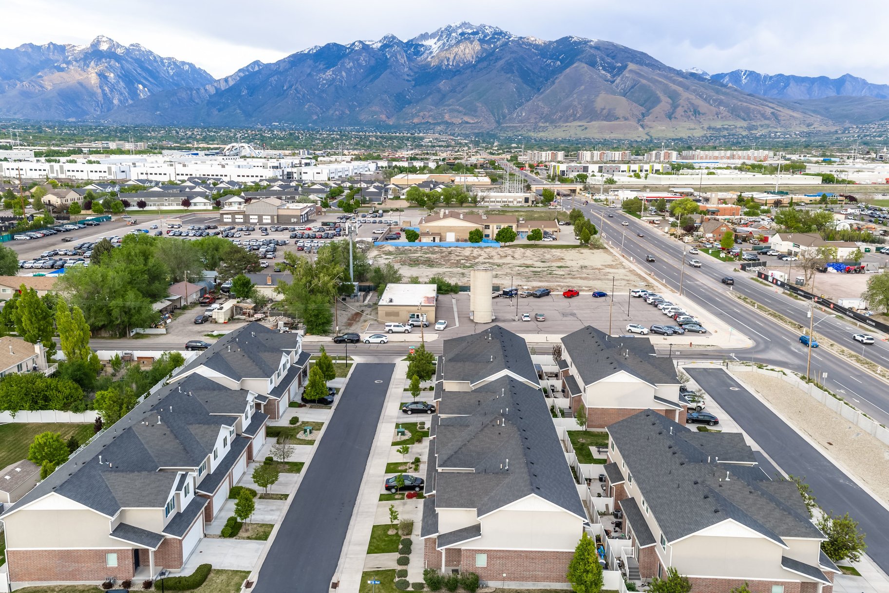  Meticulously Upgraded Townhome in Prime Draper - 物件實景