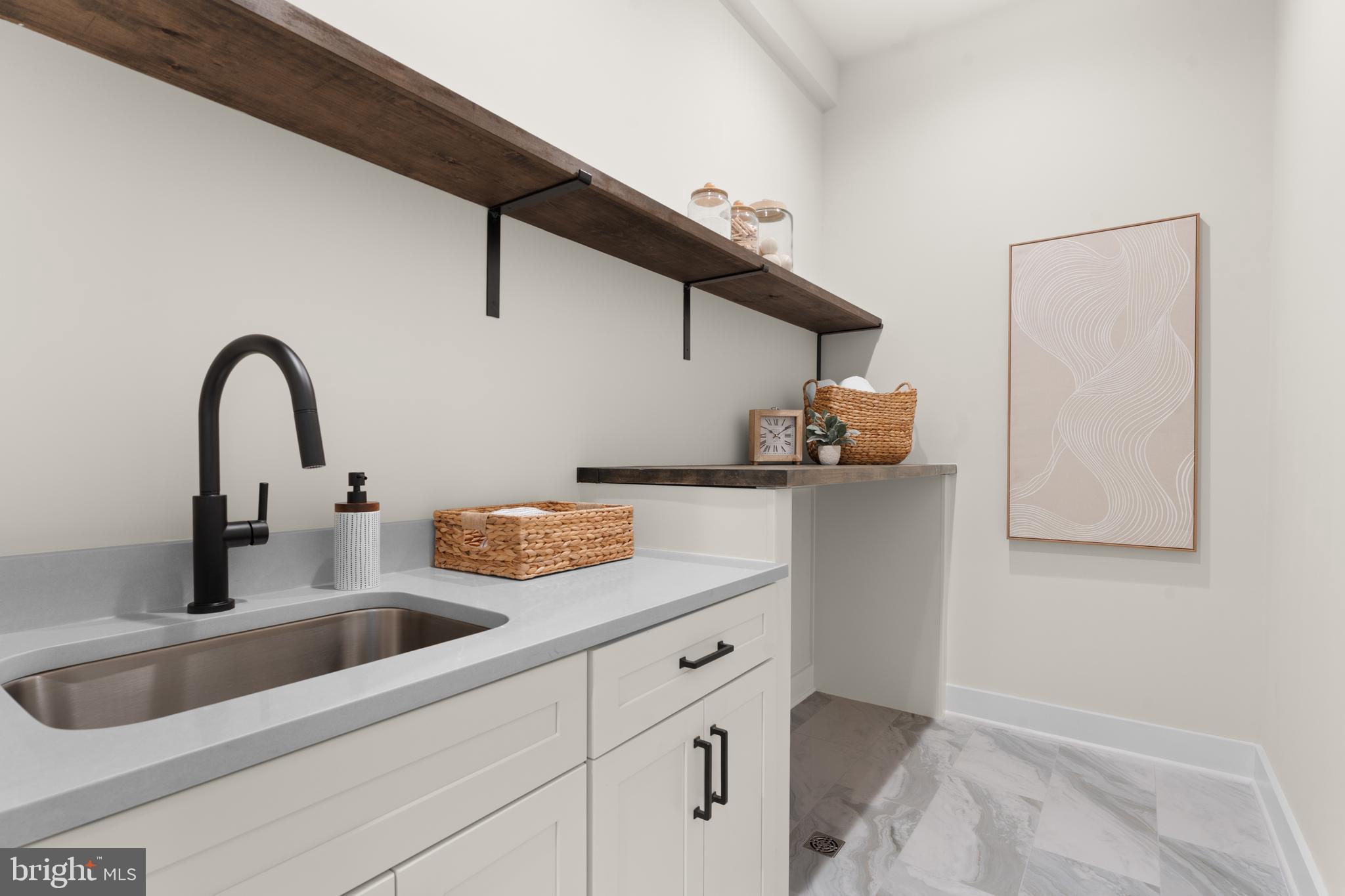 Broad Run, Virginia, 20137, United States, 6 Bedrooms Bedrooms, ,6 BathroomsBathrooms,Residential,For Sale,1977753