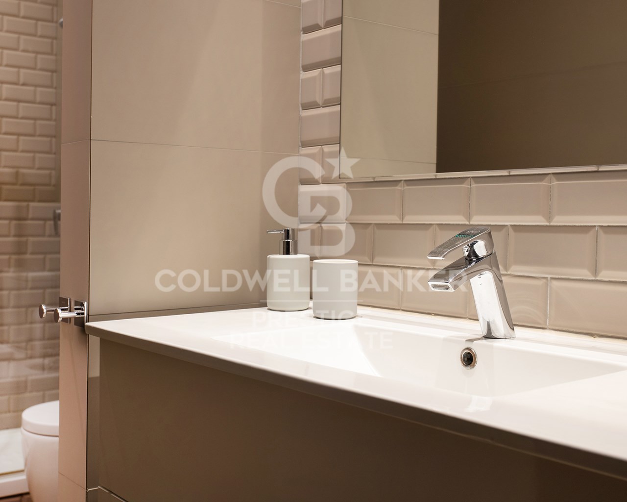 Barcelona, Catalonia, ES, 2 Bedrooms Bedrooms, ,2 BathroomsBathrooms,Residential,For Sale,1907348