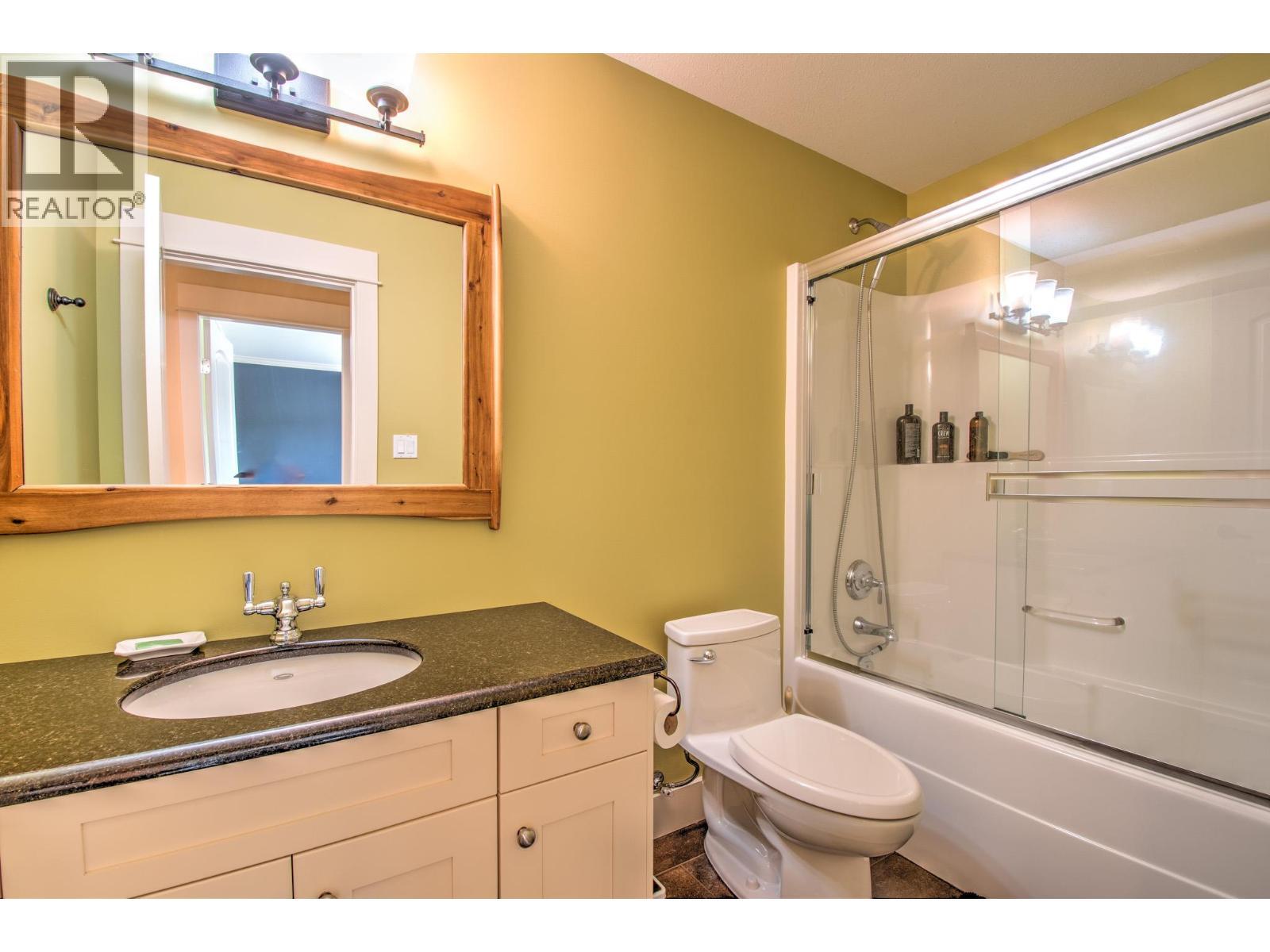 VERNON, British Columbia, V1T 2E4, CA, 4 Bedrooms Bedrooms, ,2 BathroomsBathrooms,Residential,For Sale,1949133