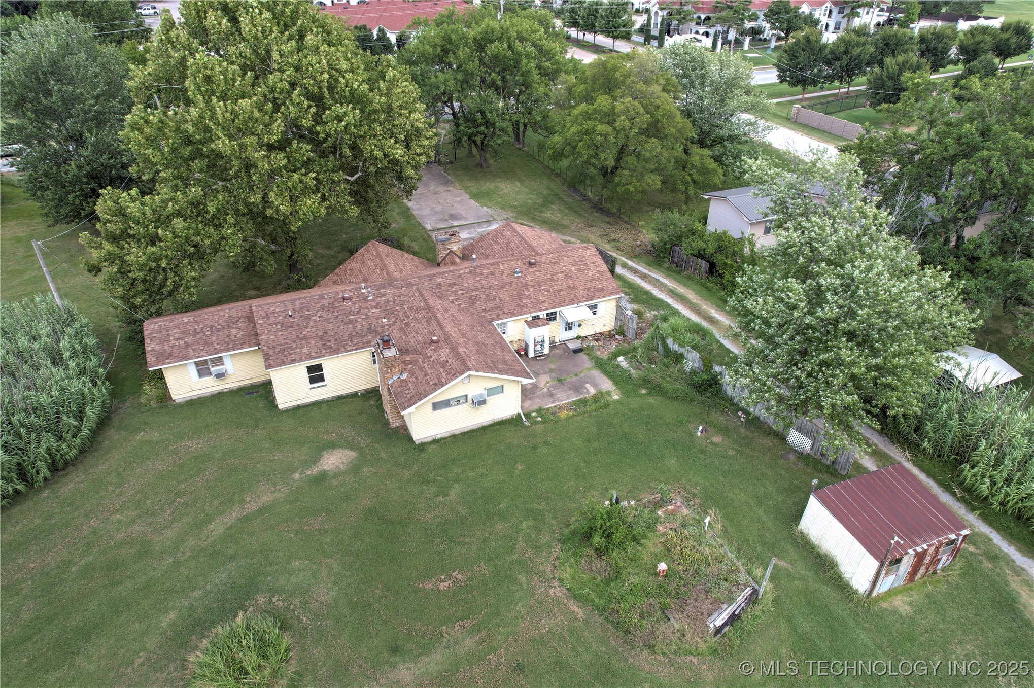 Broken Arrow, Oklahoma, 74012, United States, ,Residential,For Sale,1903878