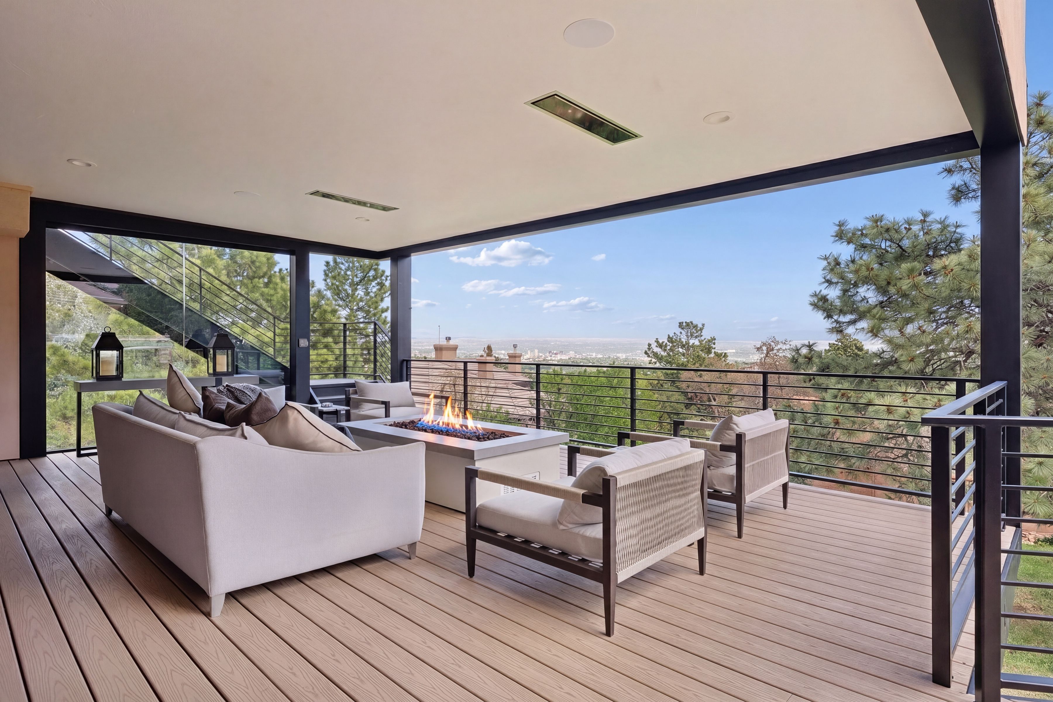  Broadmoor Heights Luxury with Iconic Views - 物件實景