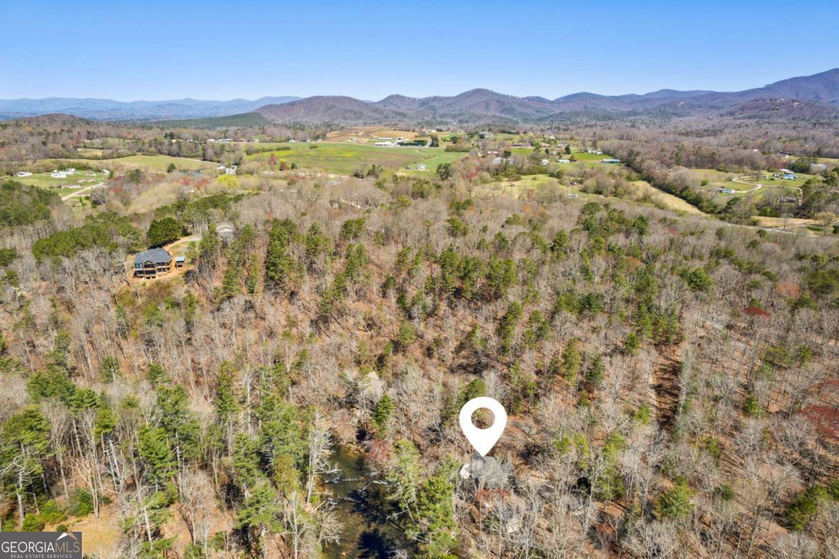 Ellijay, Georgia, 30536, United States, 5 Bedrooms Bedrooms, ,4 BathroomsBathrooms,Residential,For Sale,1880037