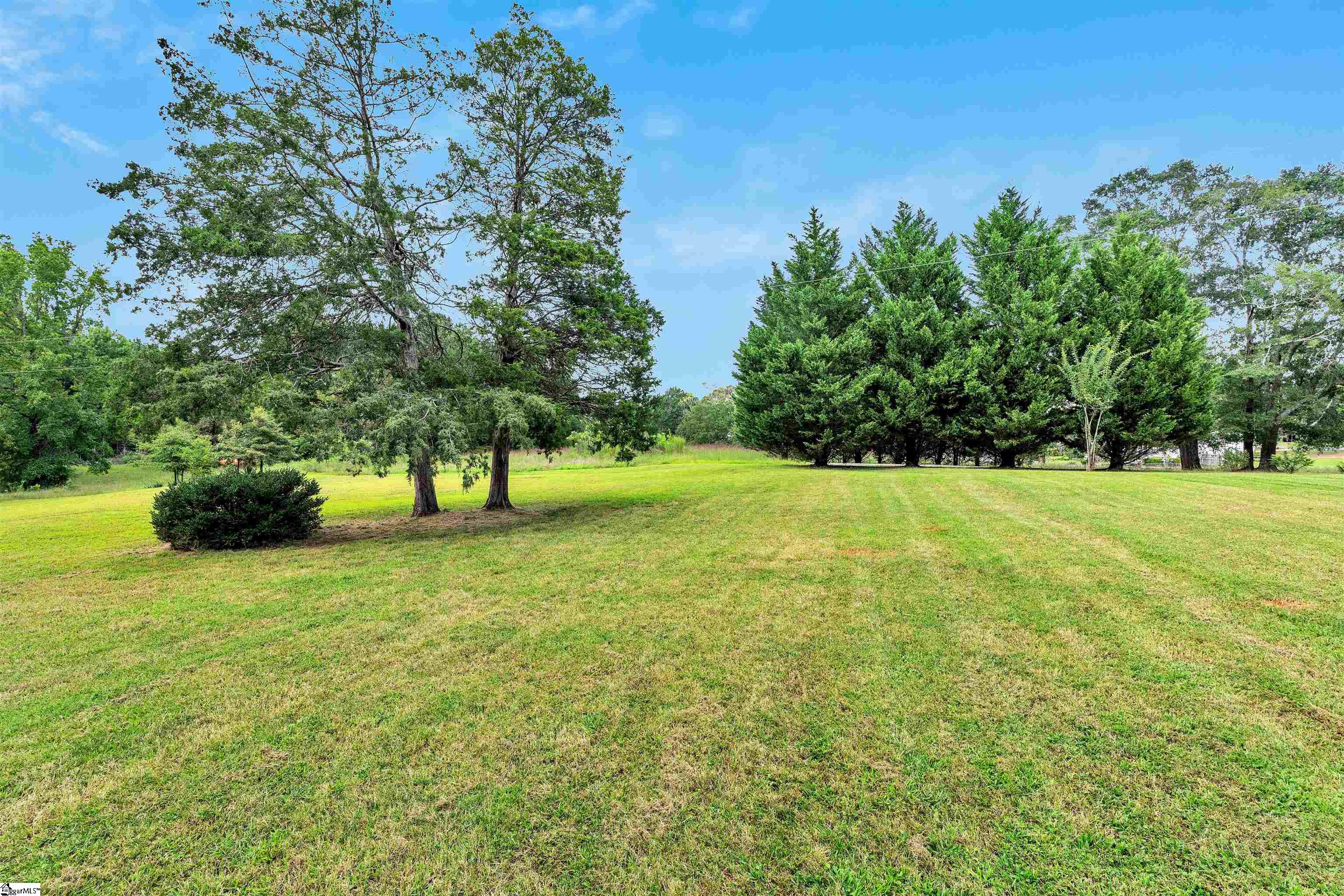 Fountain Inn, South Carolina, 29644, United States, 5 Bedrooms Bedrooms, ,4 BathroomsBathrooms,Residential,For Sale,1938942