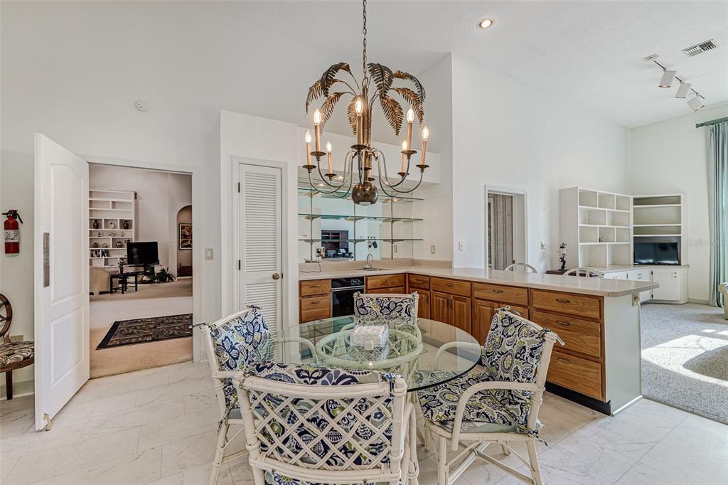 Lake Wales, Florida, 33898, United States, 2 Bedrooms Bedrooms, ,4 BathroomsBathrooms,Residential,For Sale,1908279