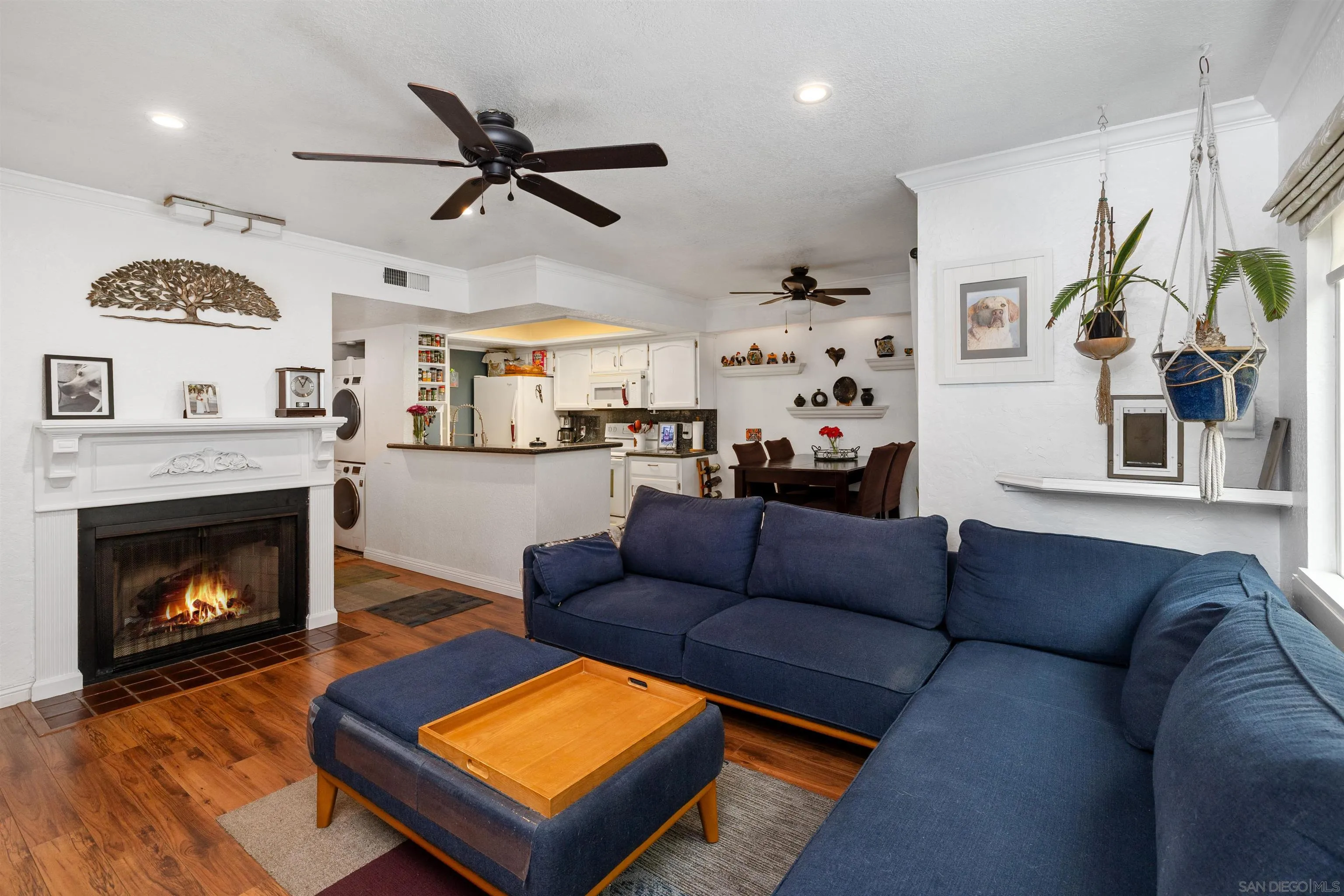 San Diego, California, 92104, United States, 2 Bedrooms Bedrooms, ,2 BathroomsBathrooms,Residential,For Sale,1917788