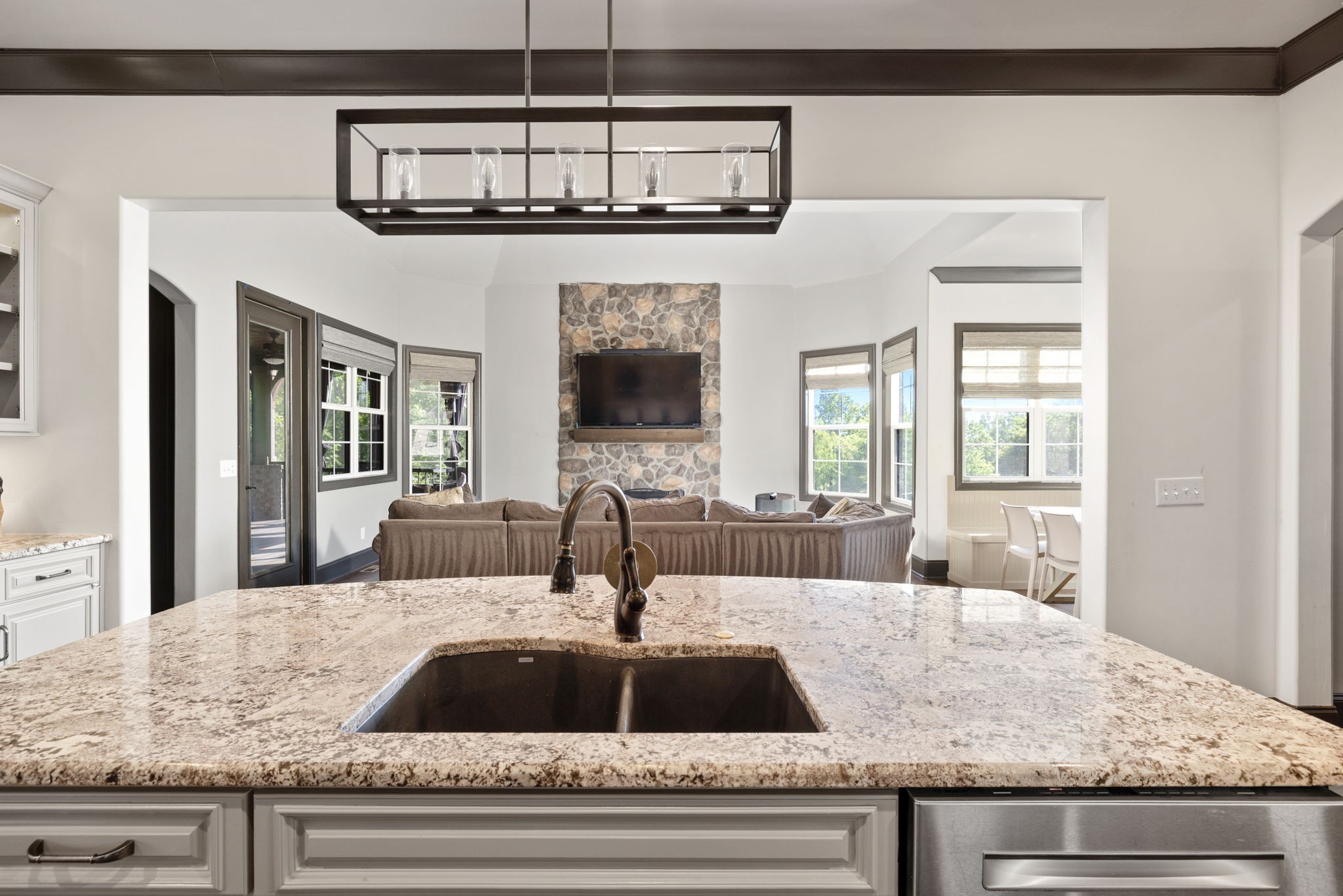  2713 Deer Haven Ct, Franklin, TN, 37067 - 物件實景