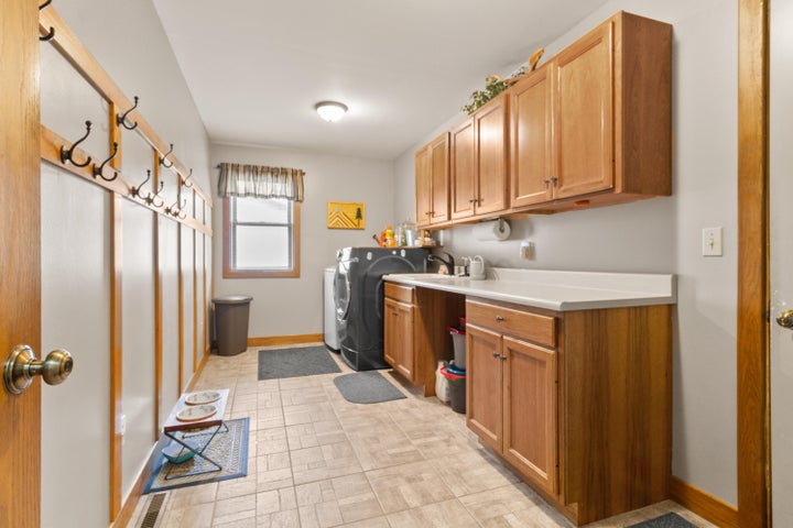 Crown Point, Indiana, 46307, United States, 3 Bedrooms Bedrooms, ,3 BathroomsBathrooms,Residential,For Sale,1942577