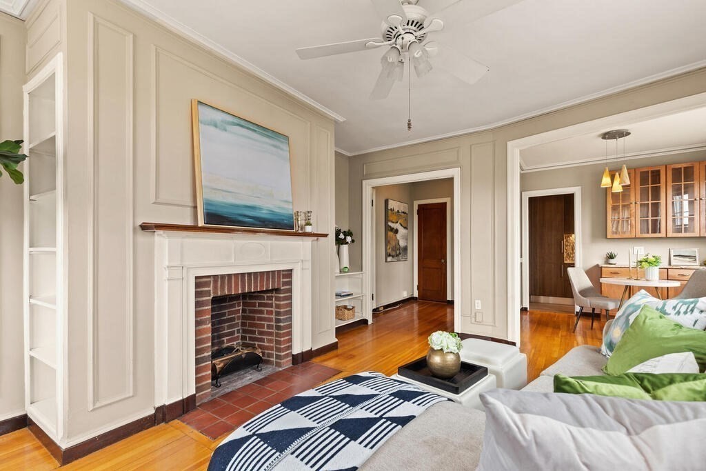 Cambridge, Massachusetts, 02140, United States, 2 Bedrooms Bedrooms, ,1 BathroomBathrooms,Residential,For Sale,1942143