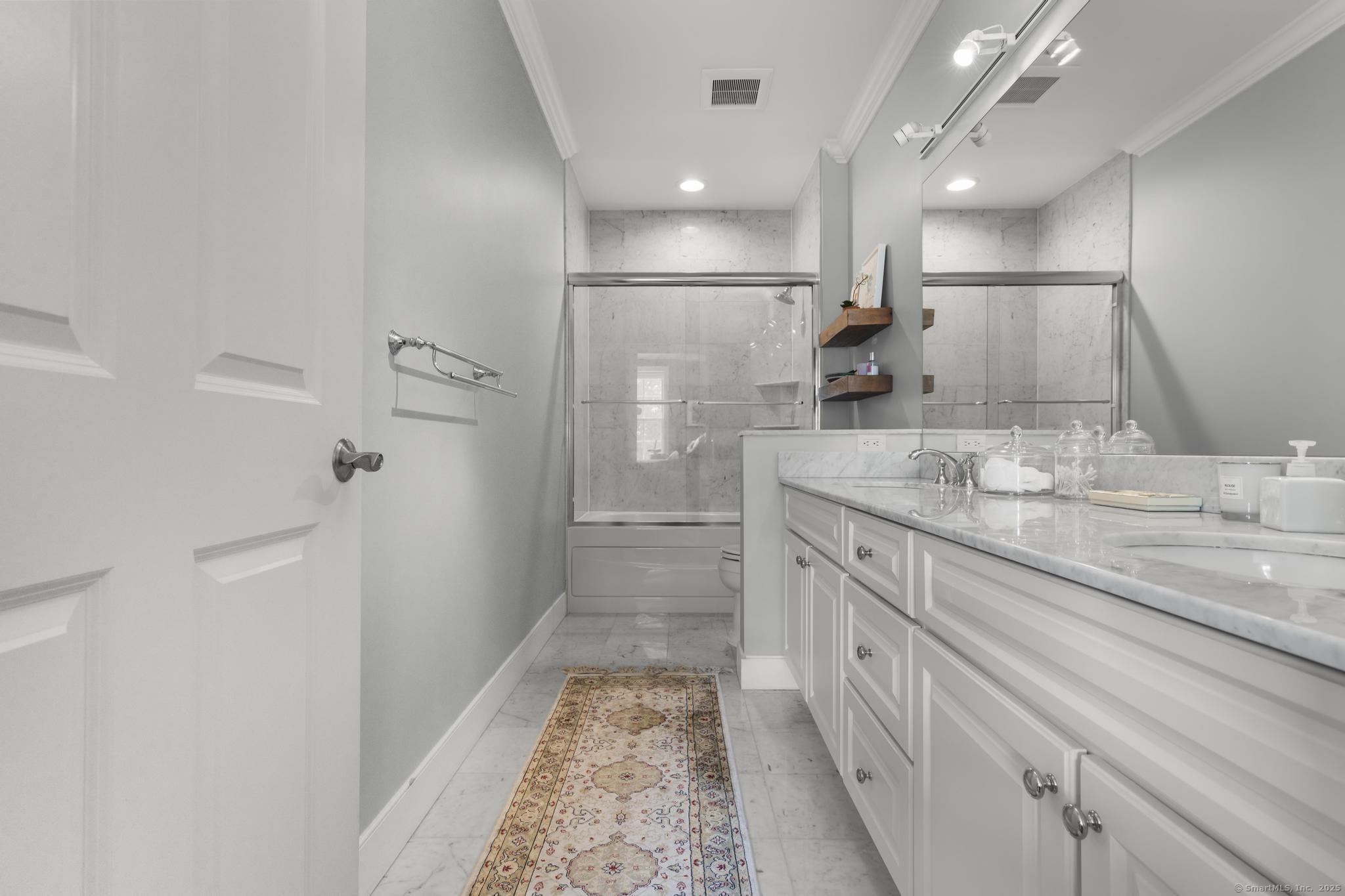 Stamford, Connecticut, 06902, United States, 2 Bedrooms Bedrooms, ,2 BathroomsBathrooms,Residential,For Sale,1917913
