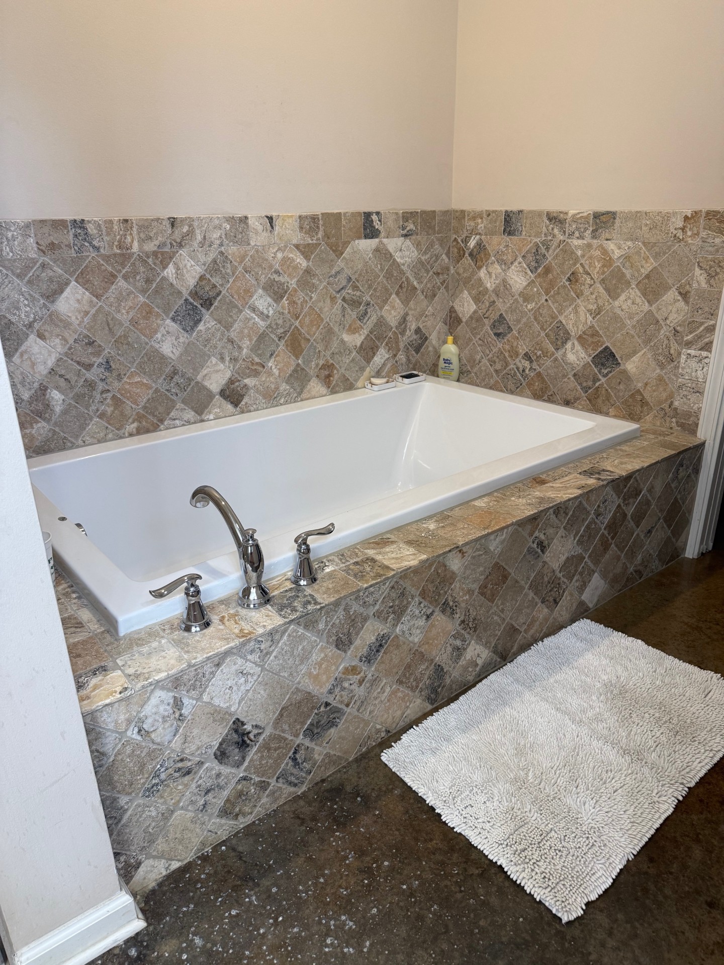 Many, Louisiana, 71449, United States, 4 Bedrooms Bedrooms, ,3 BathroomsBathrooms,Residential,For Sale,1984388