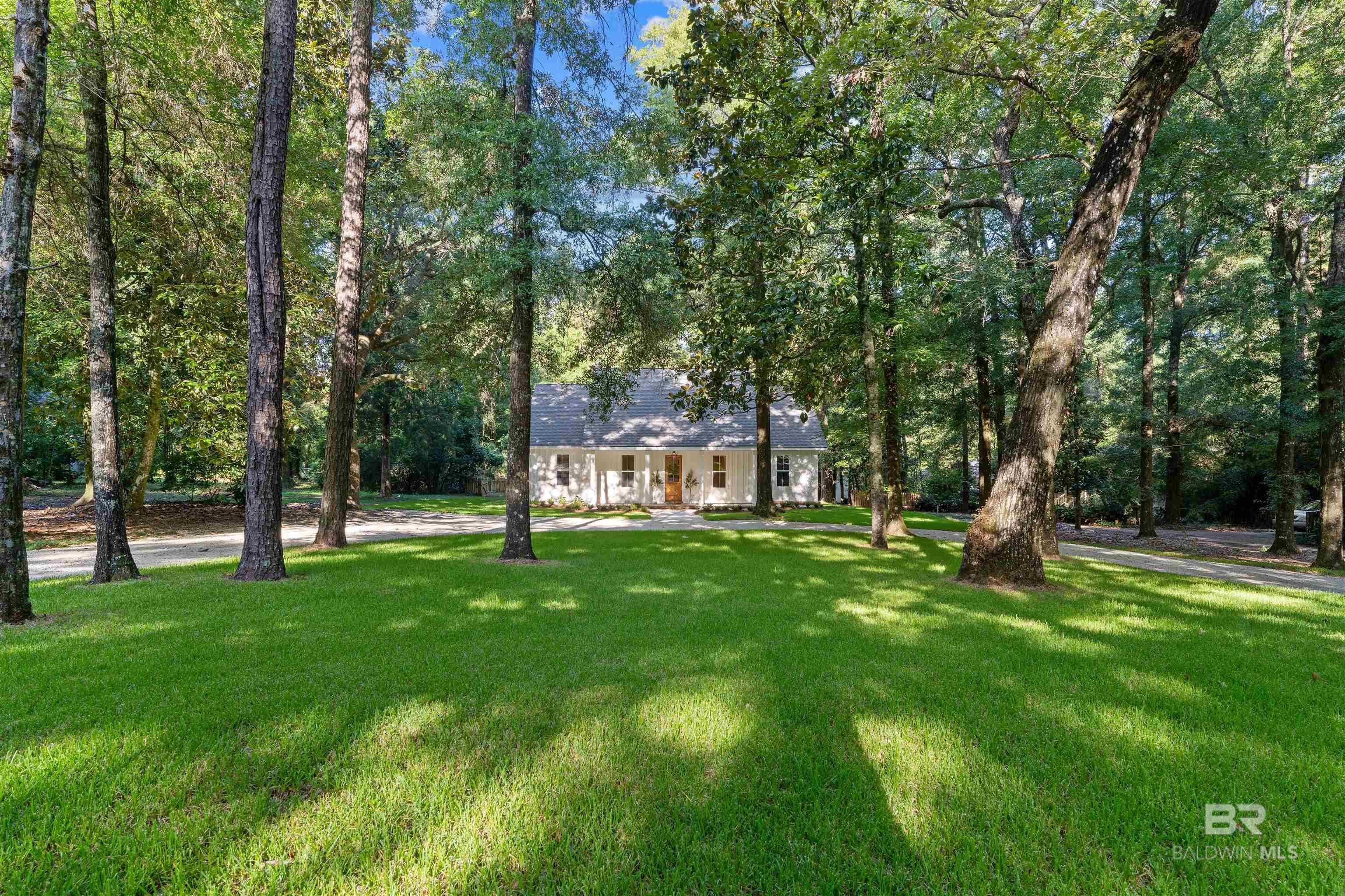 Fairhope, Alabama, 36532, United States, 3 Bedrooms Bedrooms, ,2 BathroomsBathrooms,Residential,For Sale,1895603