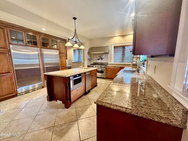 Altoona, Pennsylvania, 16602, United States, 4 Bedrooms Bedrooms, ,4 BathroomsBathrooms,Residential,For Sale,1826660