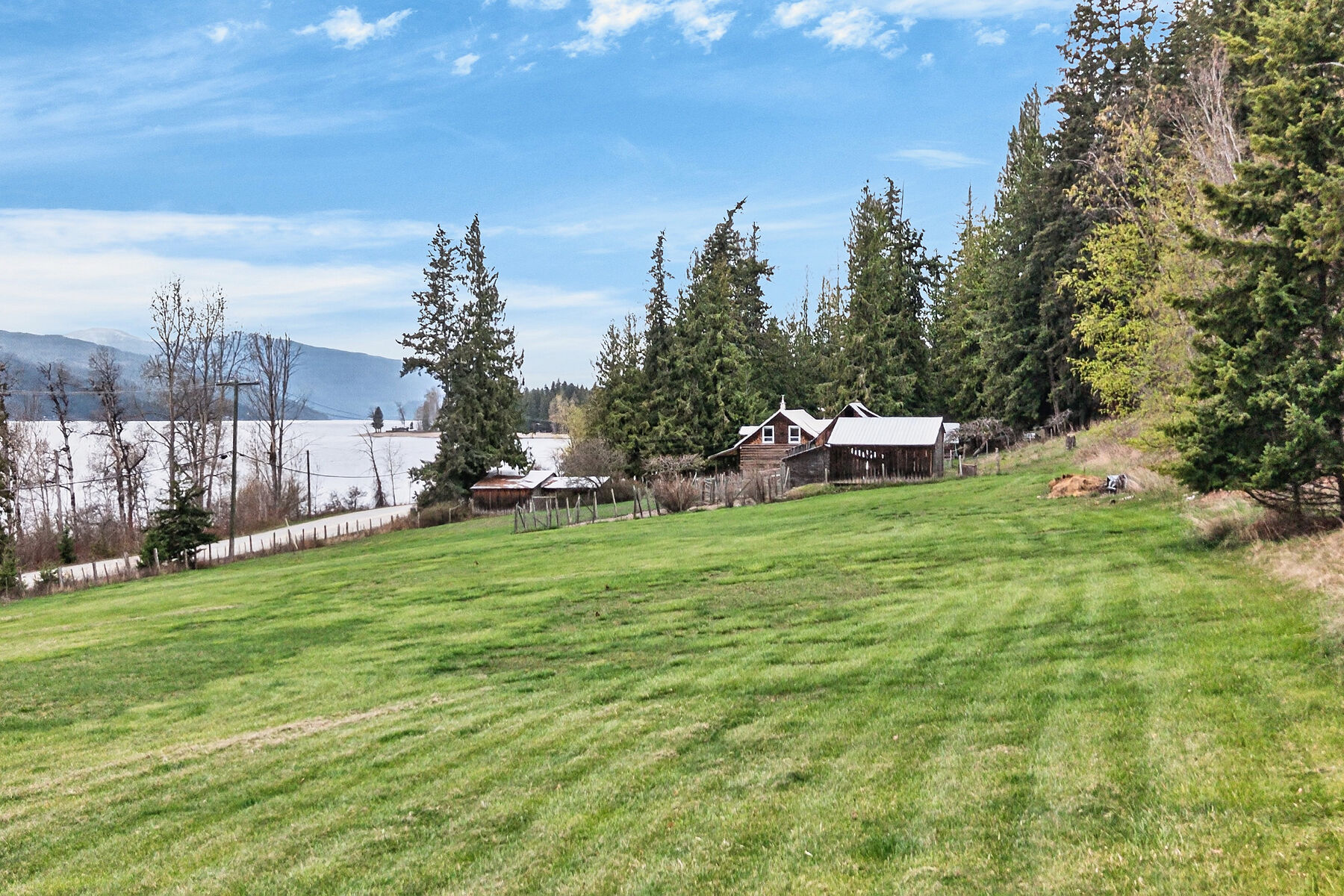  Own A Piece of Shuswap History - 物件實景