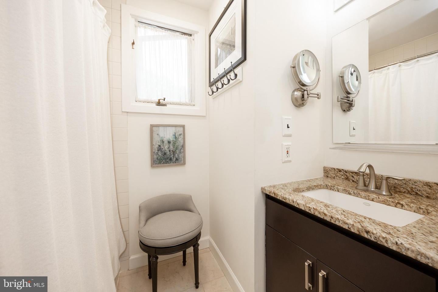 DEVON, Pennsylvania, 19333, United States, 2 Bedrooms Bedrooms, ,3 BathroomsBathrooms,Residential,For Sale,1980248