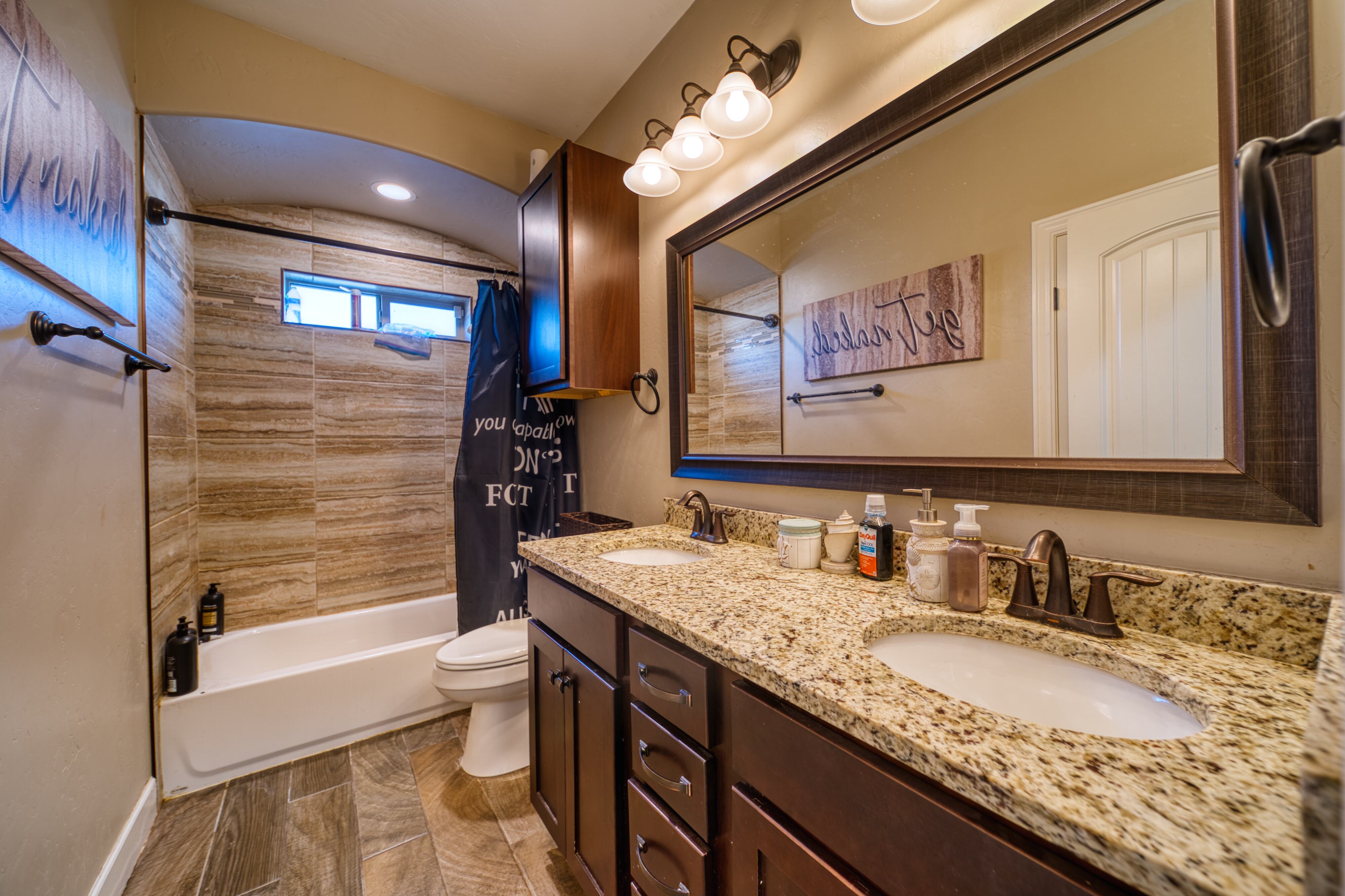 Carlsbad, New Mexico, 88220, United States, 4 Bedrooms Bedrooms, ,3 BathroomsBathrooms,Residential,For Sale,1975049