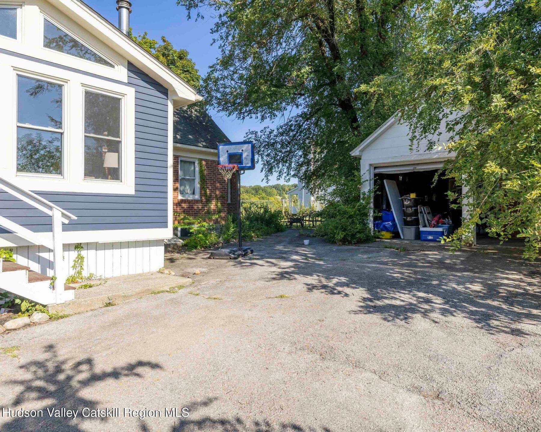 Highland, New York, 12528, United States, 4 Bedrooms Bedrooms, ,2 BathroomsBathrooms,Residential,For Sale,1942160