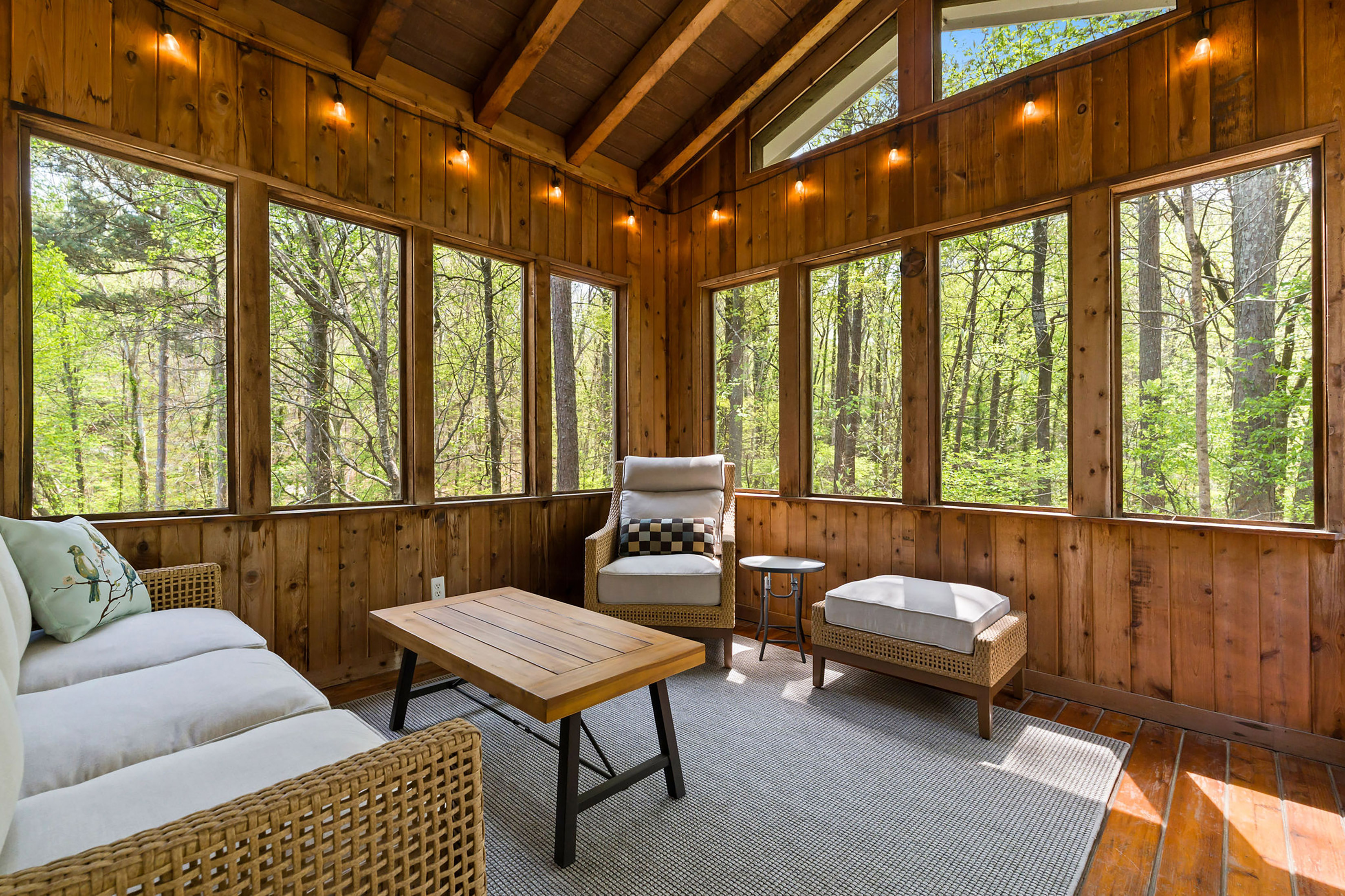  Roswell Home Blends Charm, Privacy and Location - 物件實景