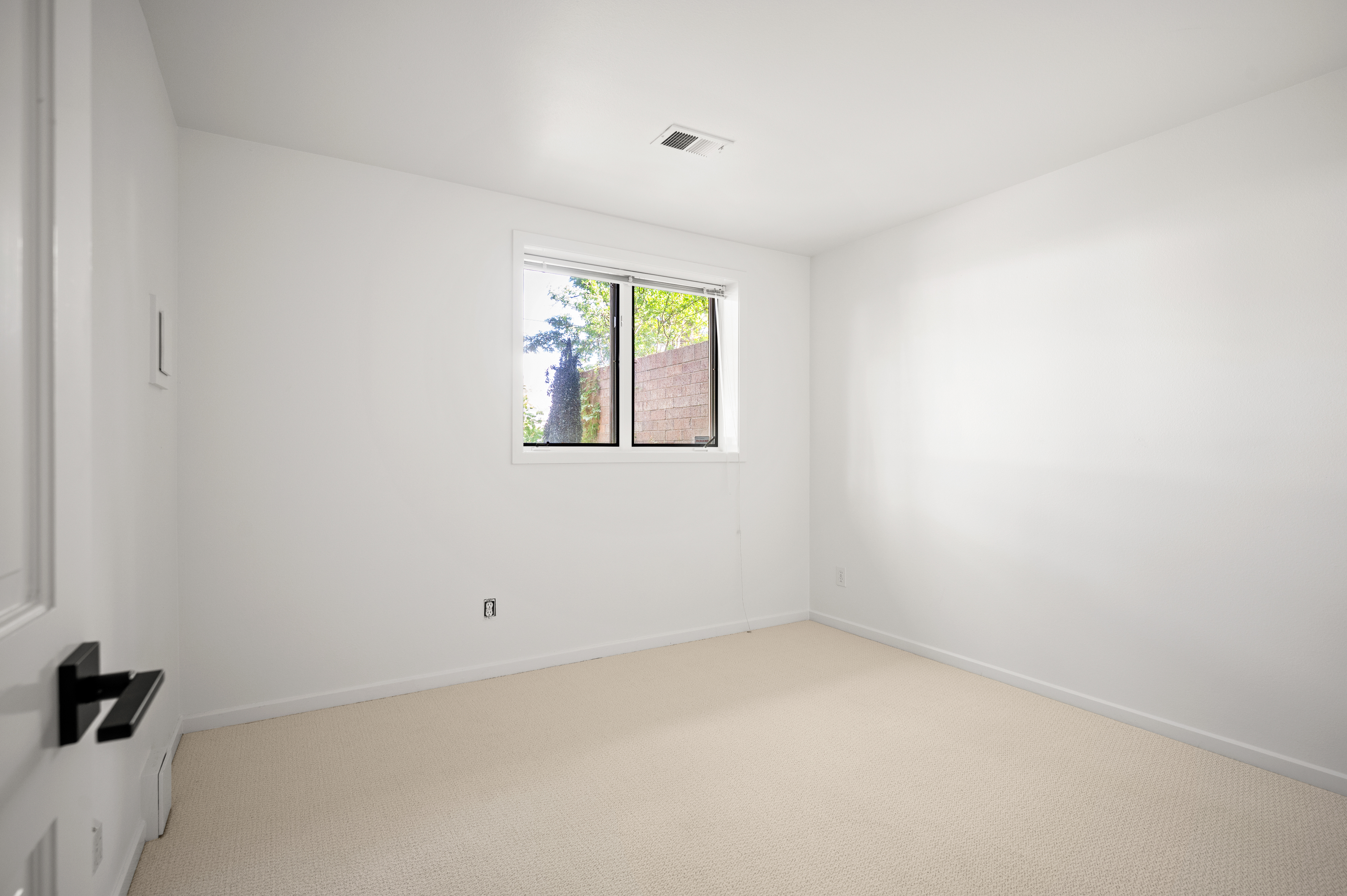  Sun-Drenched Residence With Modern Indoor Outdoor Living - 物件實景