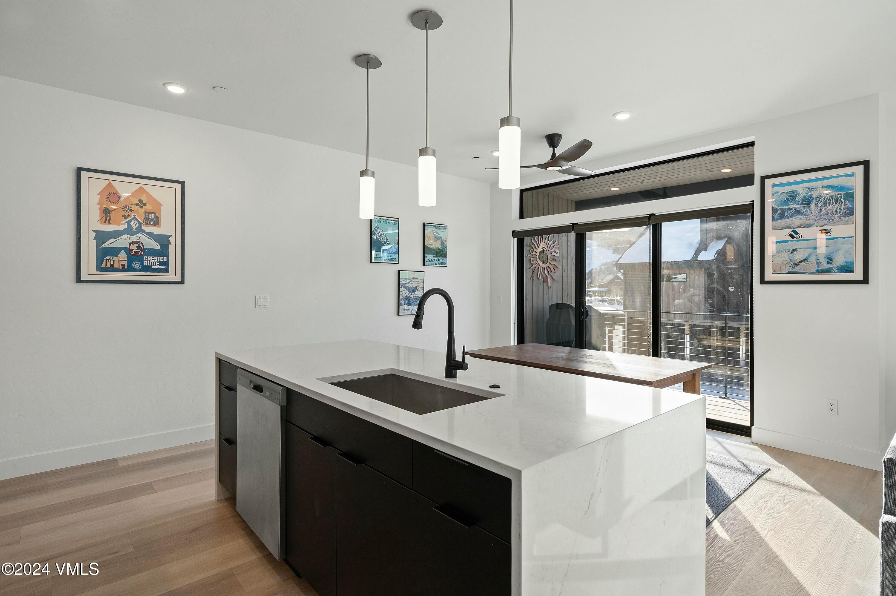 Silverthorne, Colorado, 80498, United States, 2 Bedrooms Bedrooms, ,2 BathroomsBathrooms,Residential,For Sale,1804638