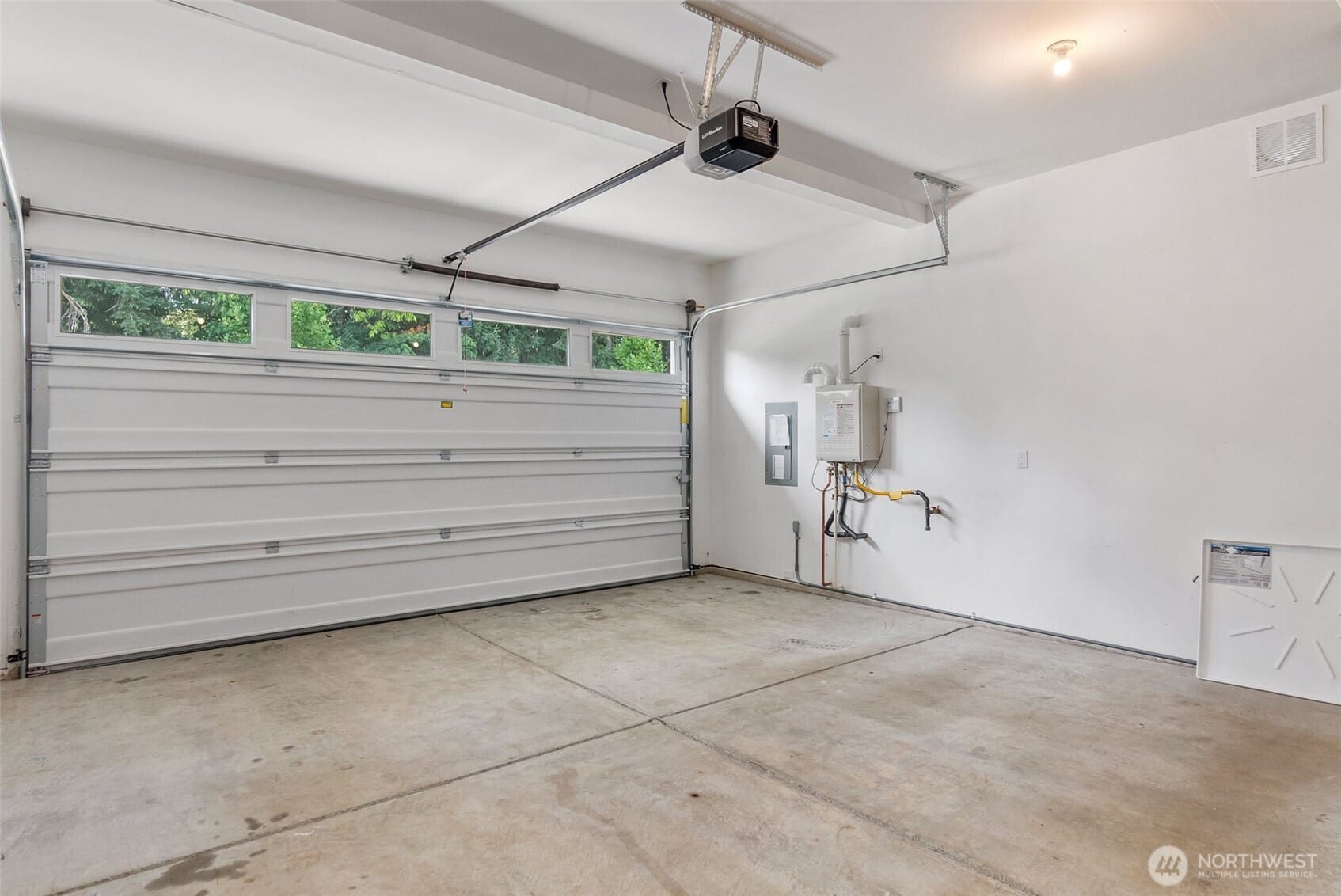 Tumwater, Washington, 98501, United States, 5 Bedrooms Bedrooms, ,4 BathroomsBathrooms,Residential,For Sale,1785194